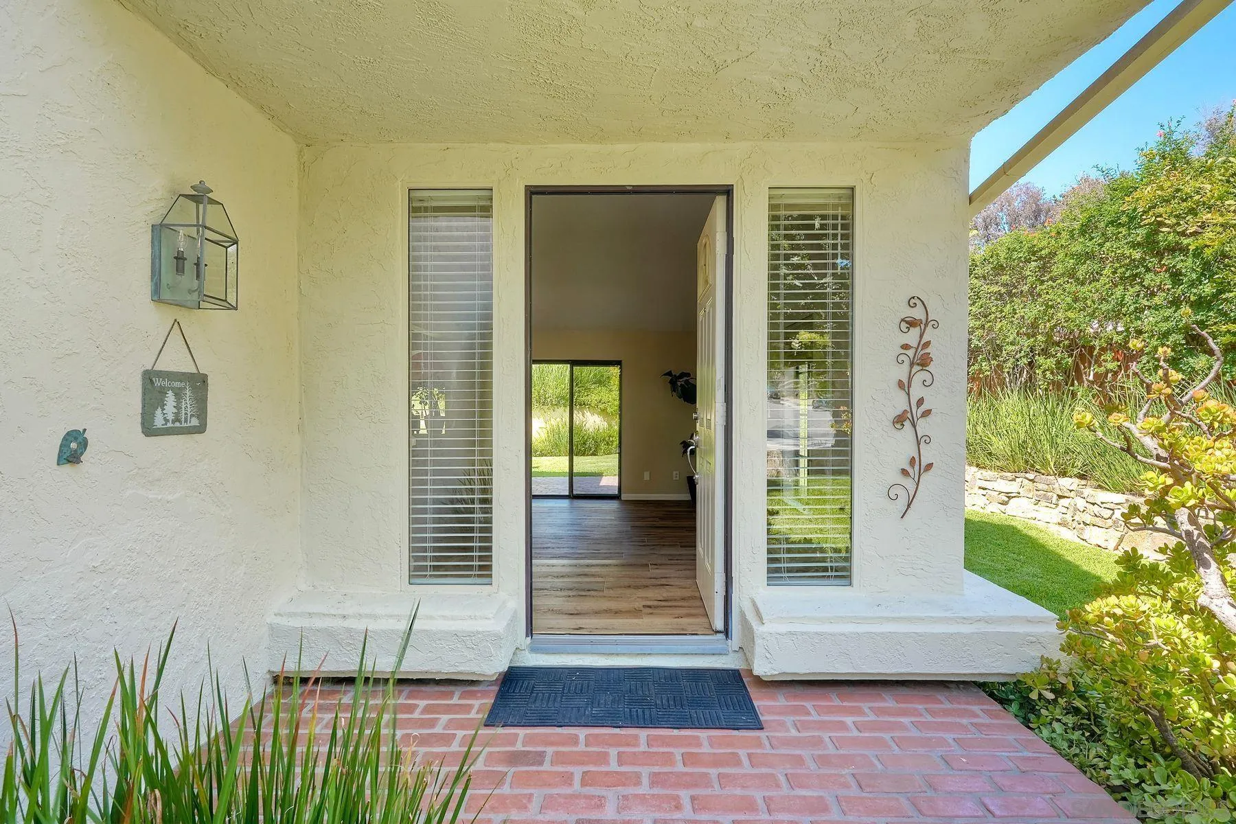 https://cdn.realtyfeed.com/cdn/127/260018901/172182ad48d116123cc43f7137bb2c5e.webp