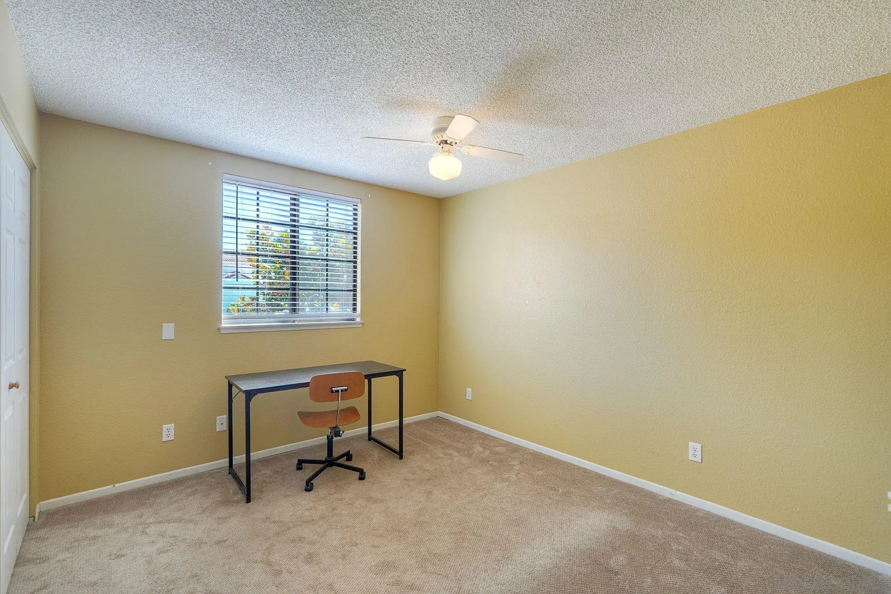 https://cdn.realtyfeed.com/cdn/127/260018901/5472d54a99f1a2561f2d8752db9dc375.webp