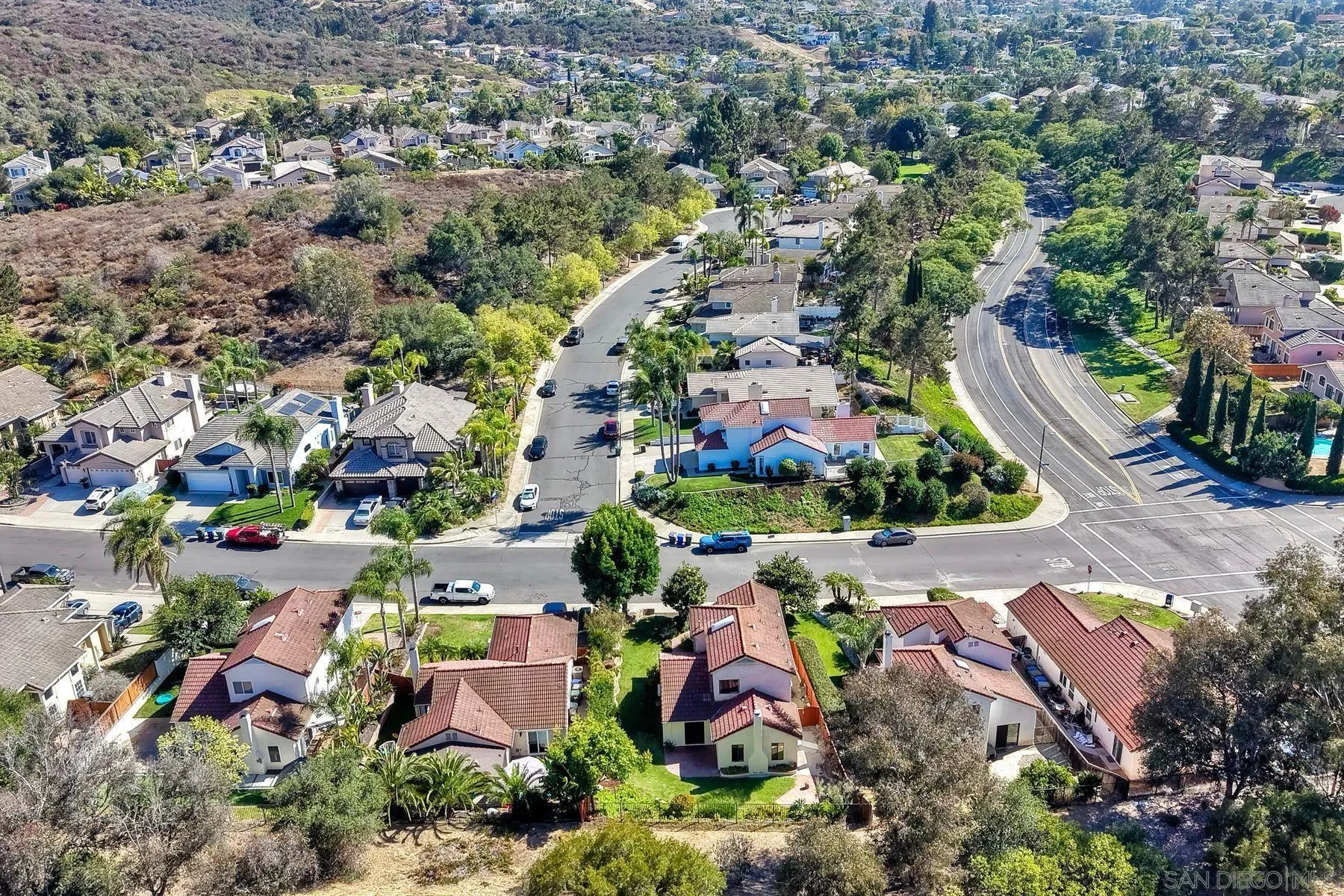 https://cdn.realtyfeed.com/cdn/127/260018901/663ce83b37ce7bb4fb7b1d51538843c3.webp