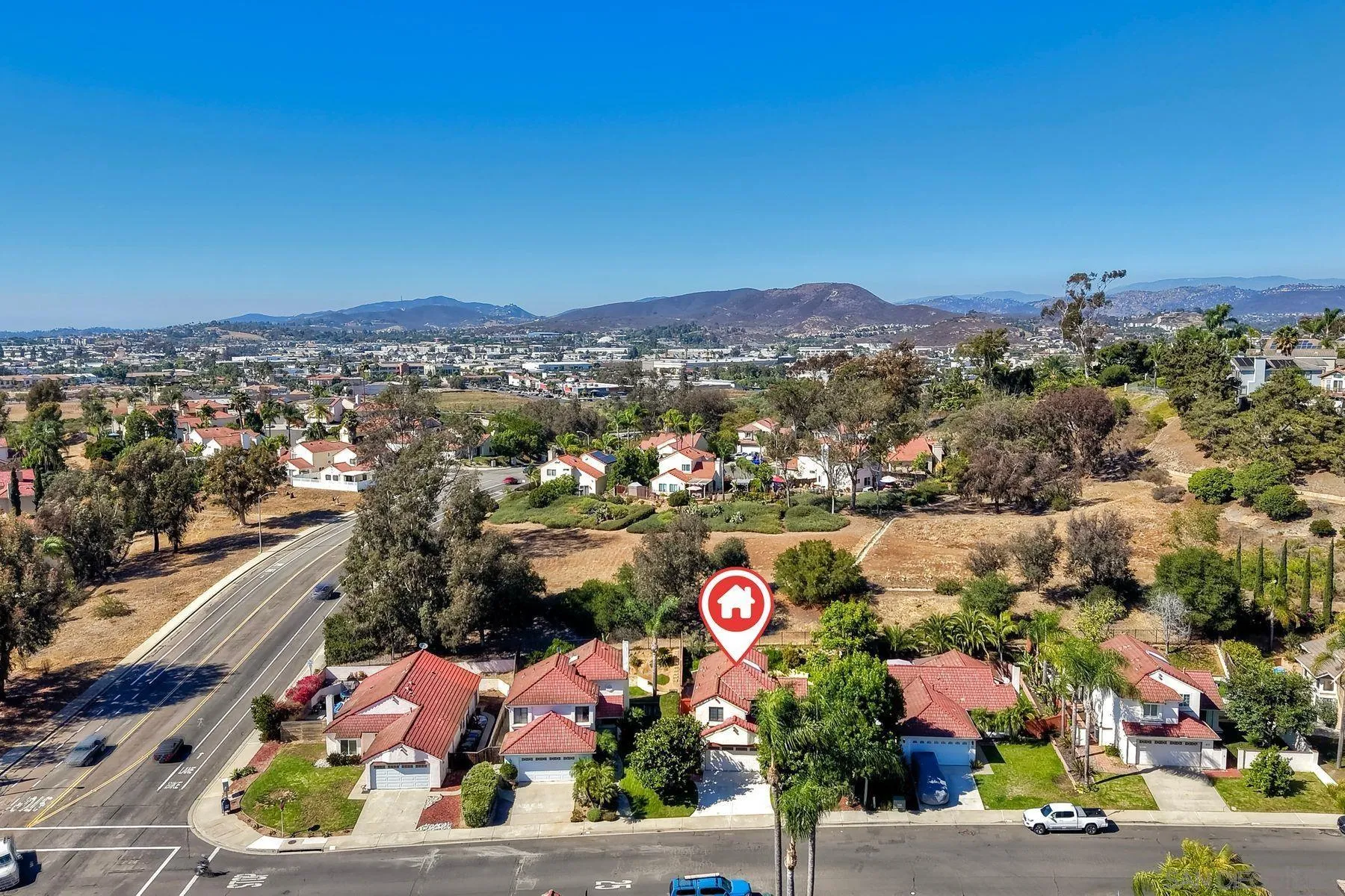 https://cdn.realtyfeed.com/cdn/127/260018901/83092caf309408e9dd12836df1fdfca0.webp