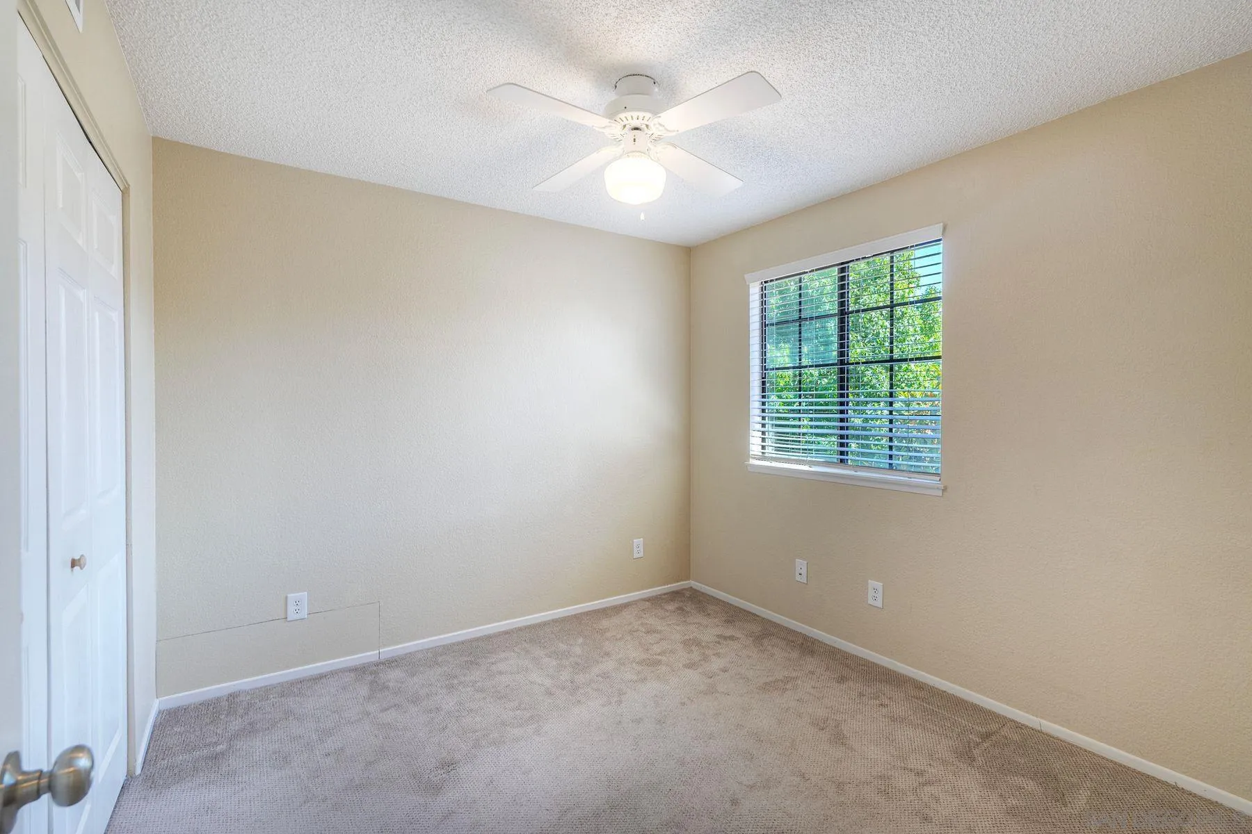 https://cdn.realtyfeed.com/cdn/127/260018901/97b336763b7d32913f43d3191ad82f15.webp