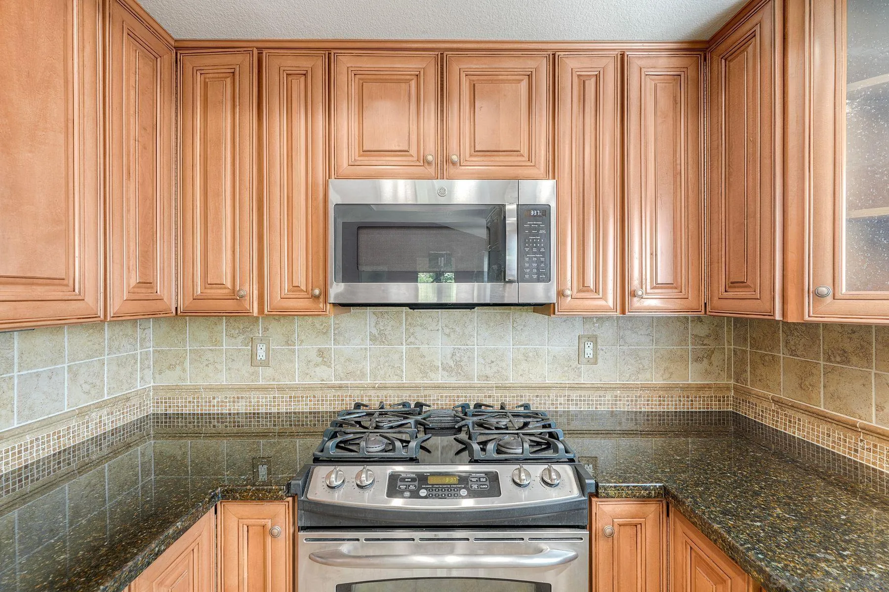 https://cdn.realtyfeed.com/cdn/127/260018901/be58b1e51cf7ed5a51007cc81548d28a.webp