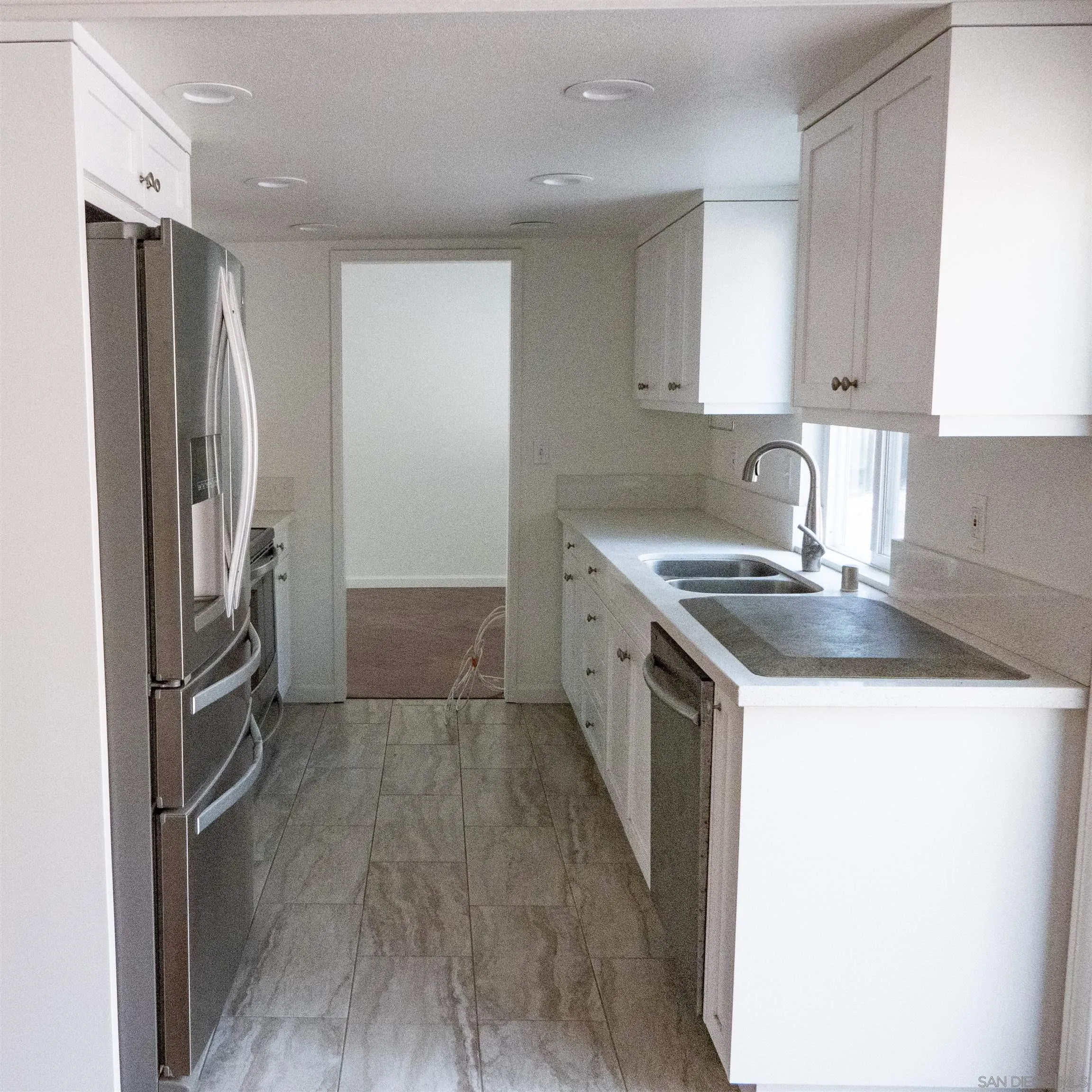 4258 Robbins Street, University City, CA 92122 - Photo 4 of 14, University City, CA