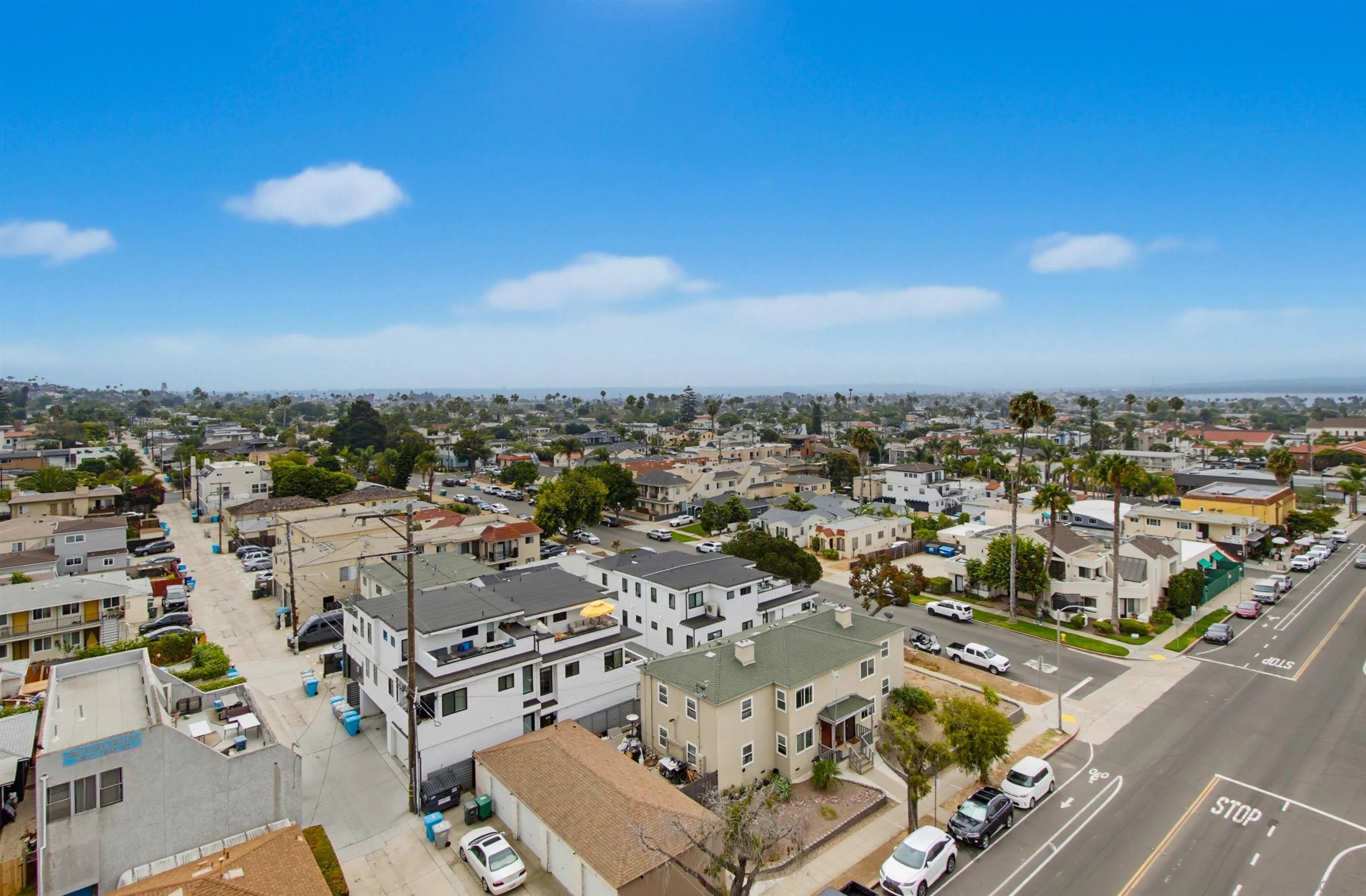 https://cdn.realtyfeed.com/cdn/127/260018907/18d3c7908d5c83c8ddce0692499ef228.webp