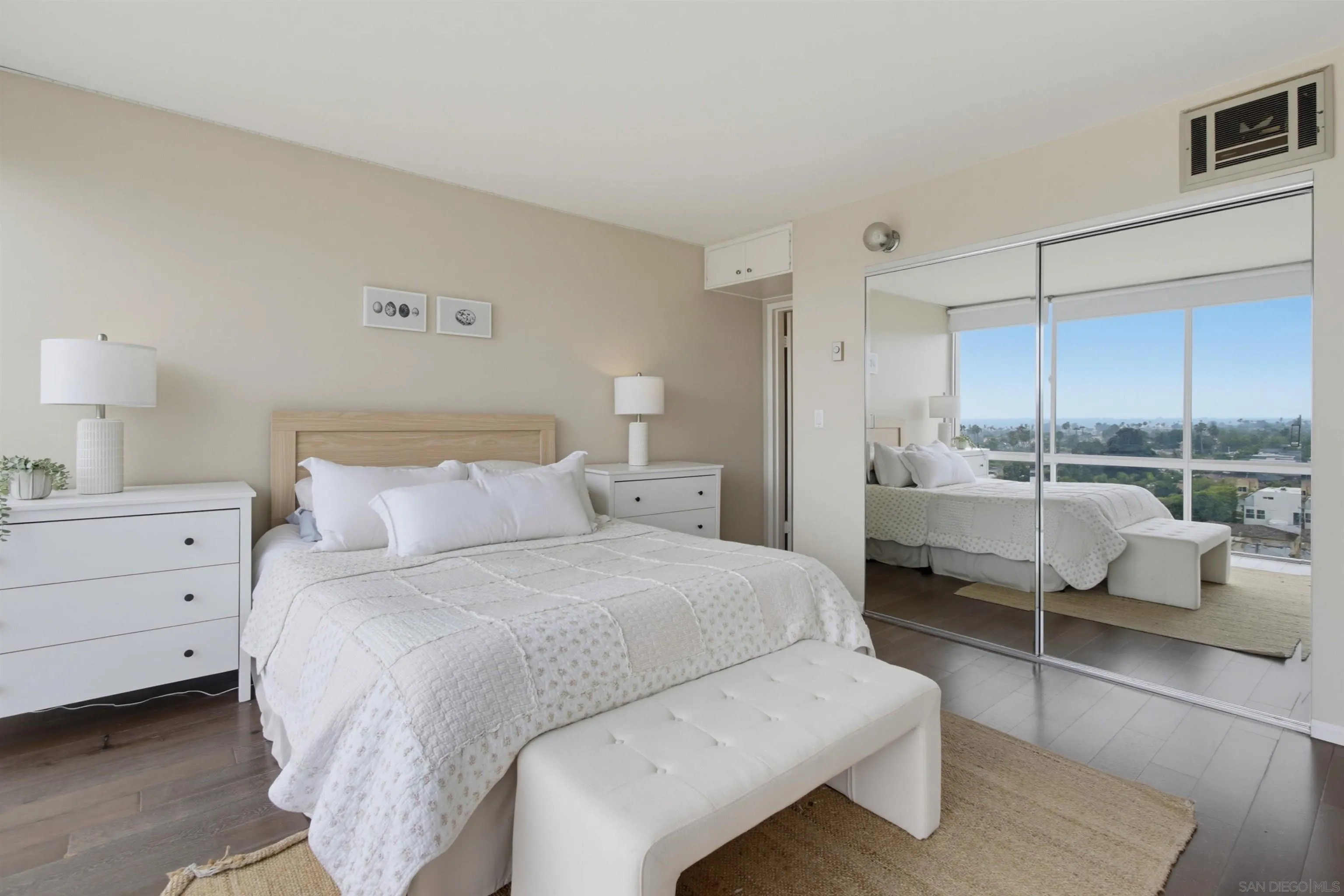https://cdn.realtyfeed.com/cdn/127/260018907/1be37d6ee36e793387ac3ca374610825.webp