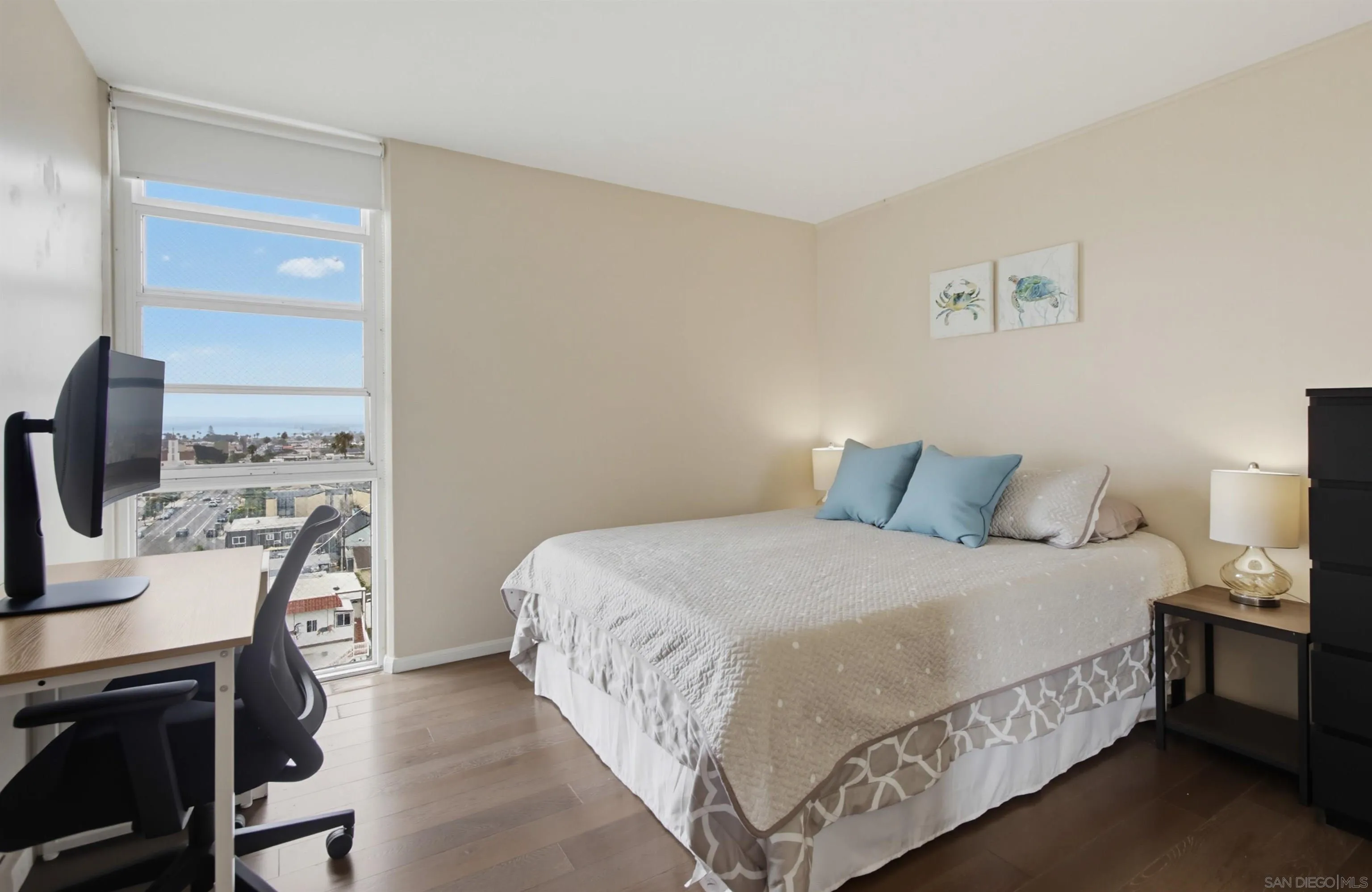 https://cdn.realtyfeed.com/cdn/127/260018907/26b916e753352accb3fb9d27486eb7f7.webp