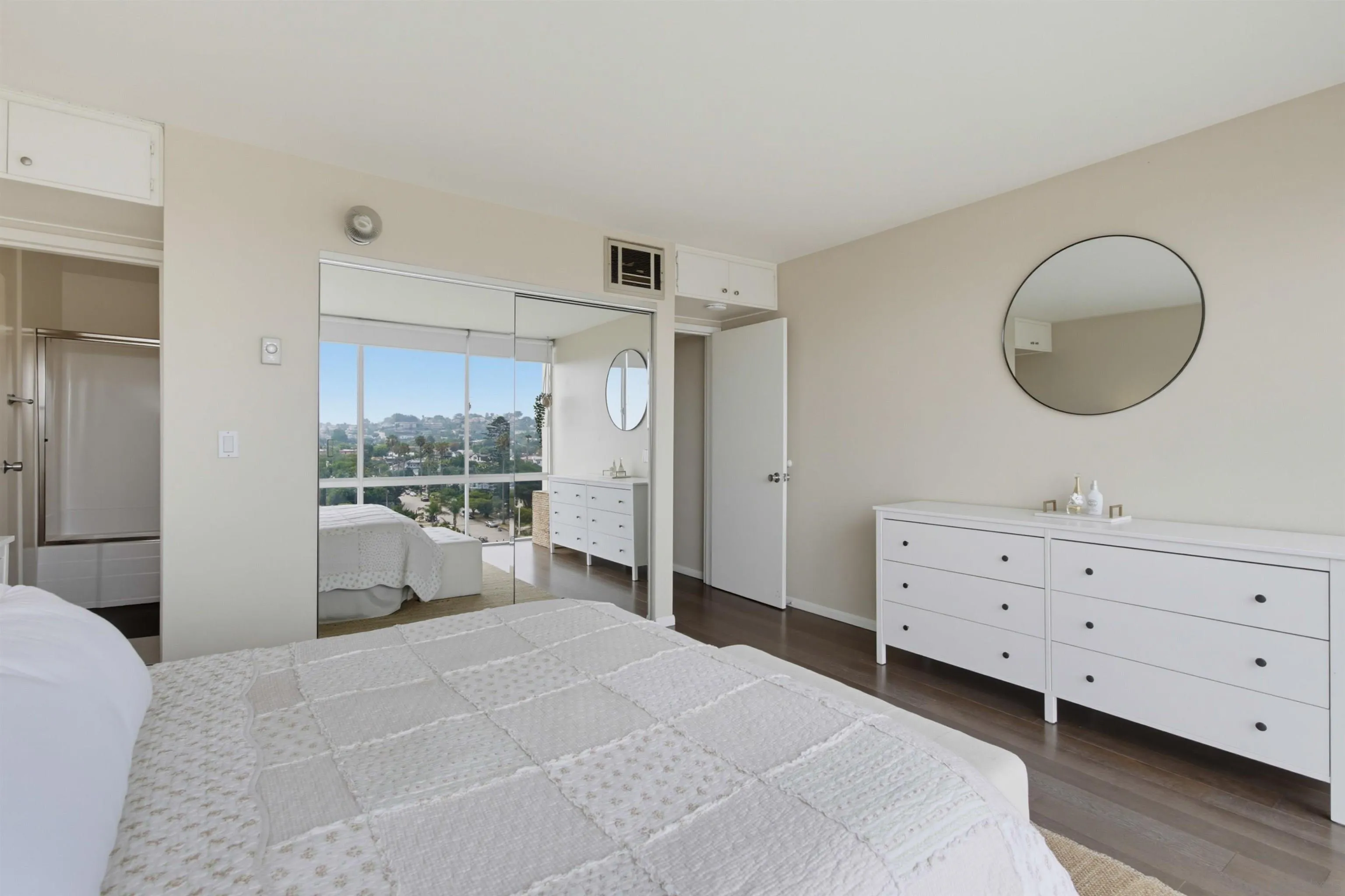 https://cdn.realtyfeed.com/cdn/127/260018907/6acc682053bb0e1534dd779d2f05cc7b.webp