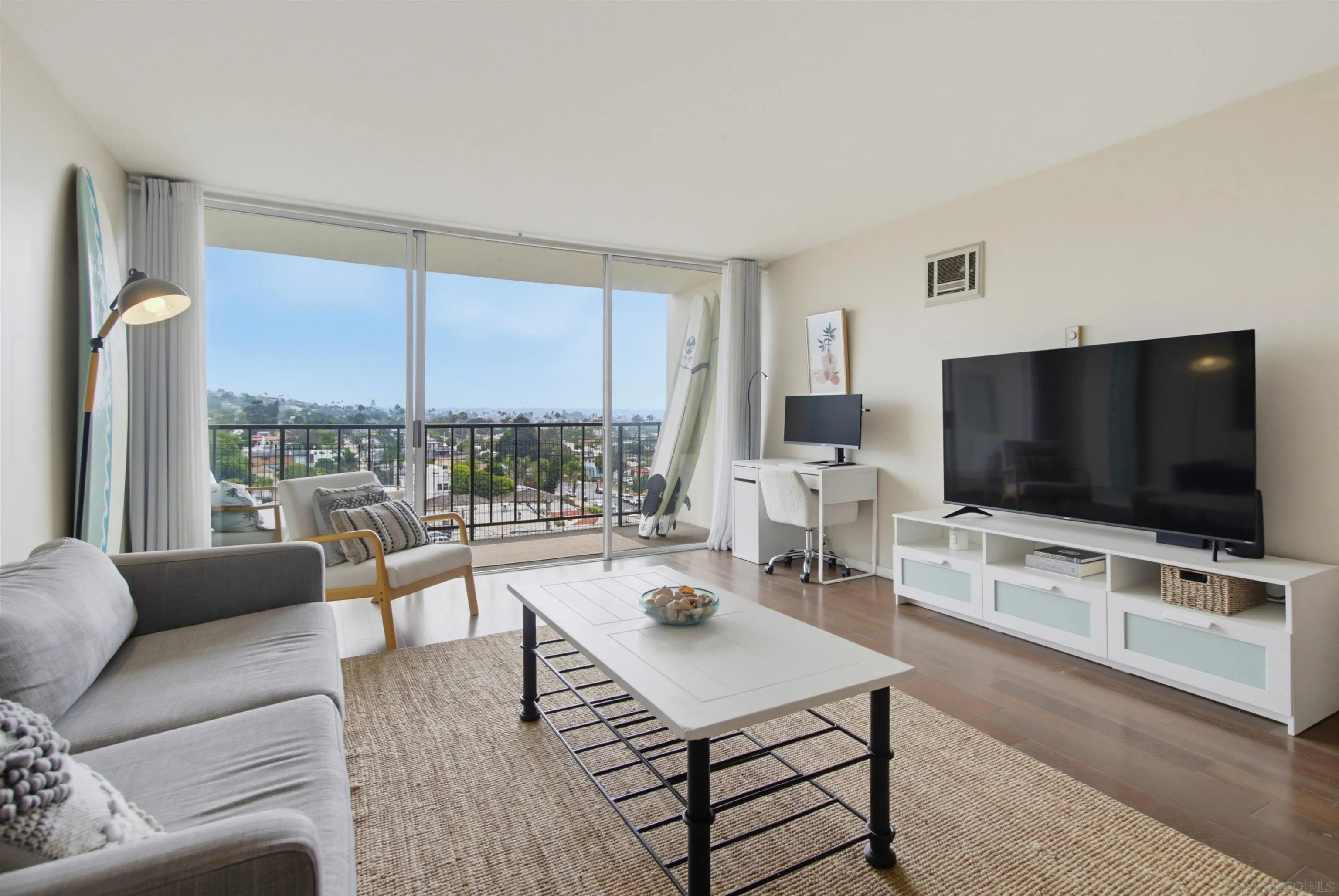 https://cdn.realtyfeed.com/cdn/127/260018907/8618da78bfb5beb557c56a700becc6a7.webp
