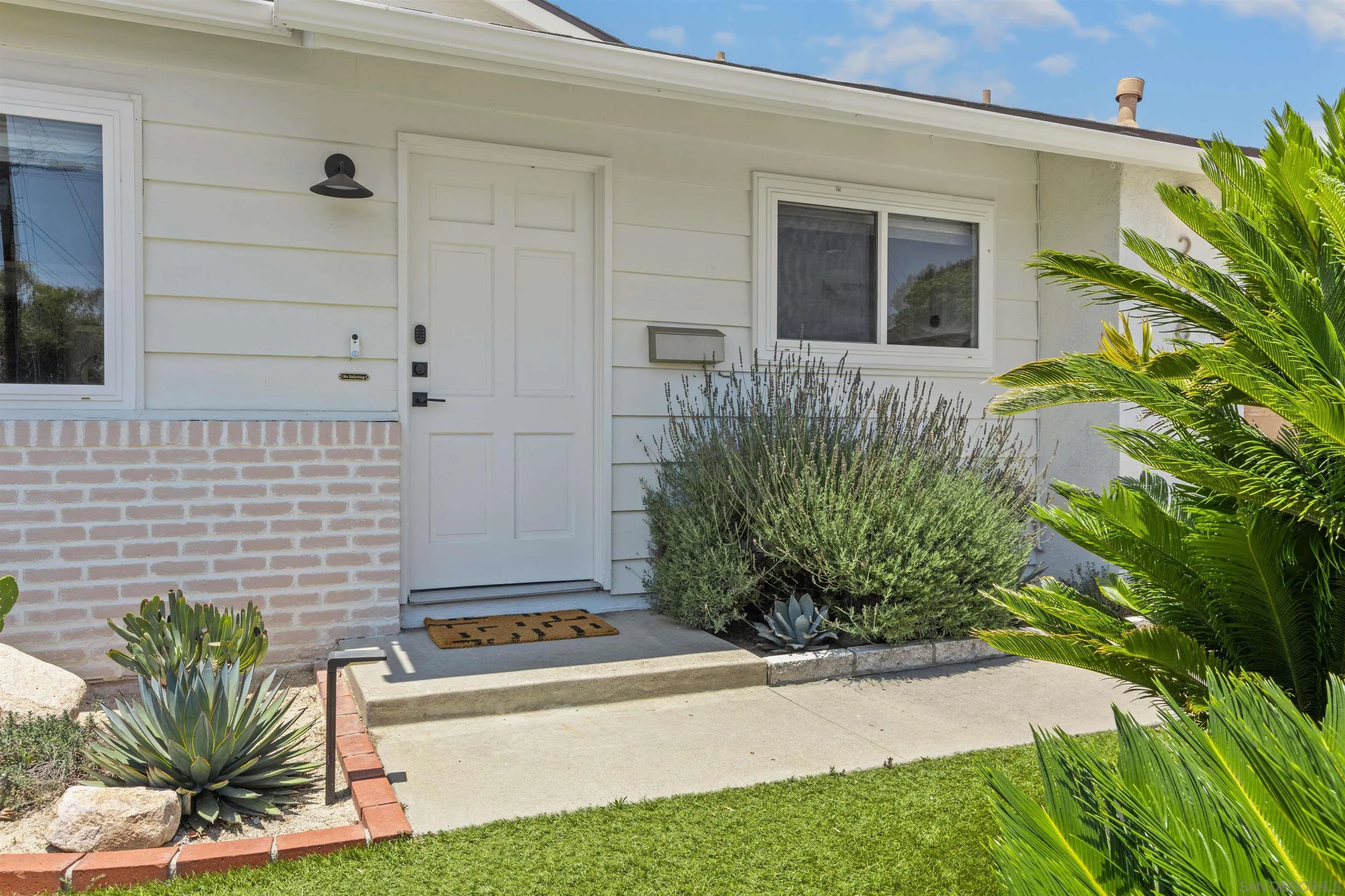 2068 Montclair, San Diego, CA 92104 - Photo 3 of 33, San Diego, CA