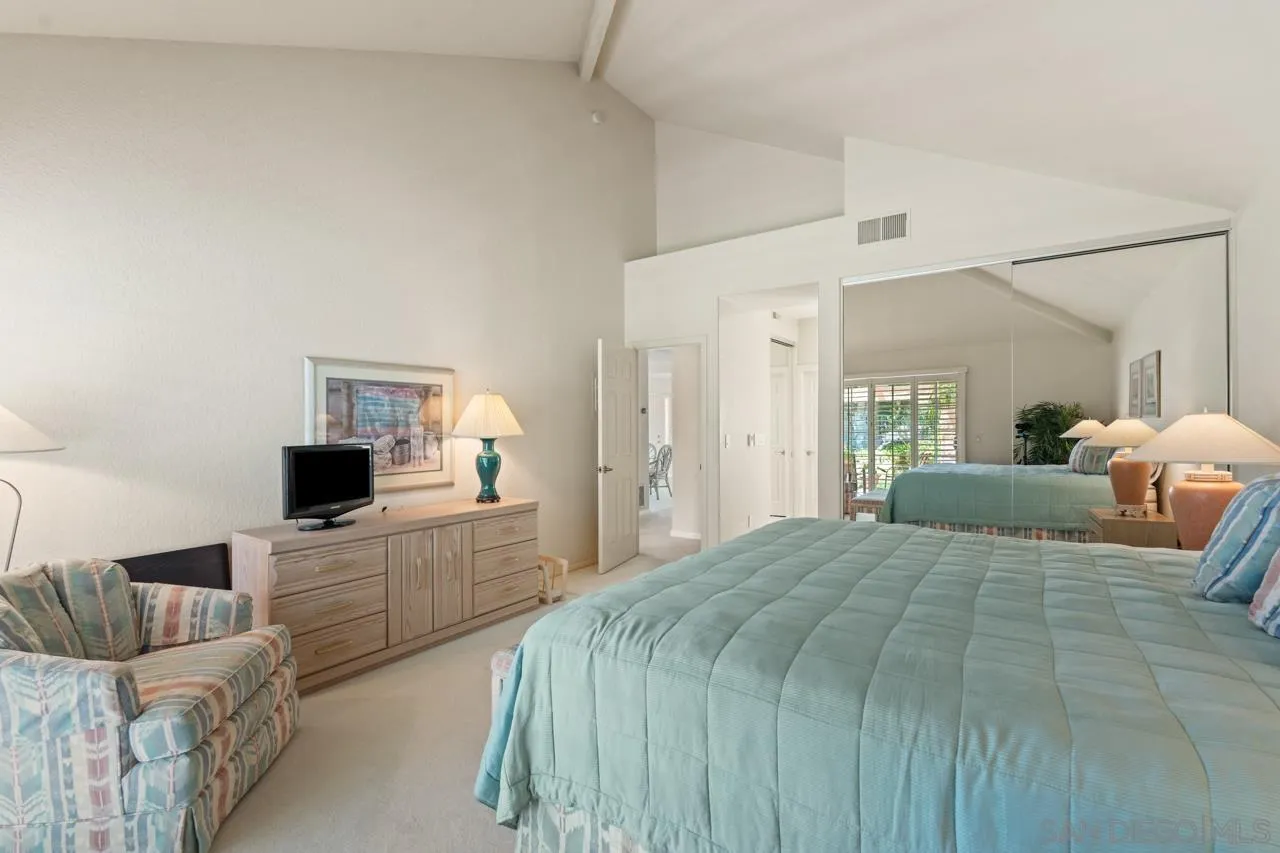https://cdn.realtyfeed.com/cdn/127/260018909/a9ce98e3ed86e6cb06f5ce8e81c72a9c.webp