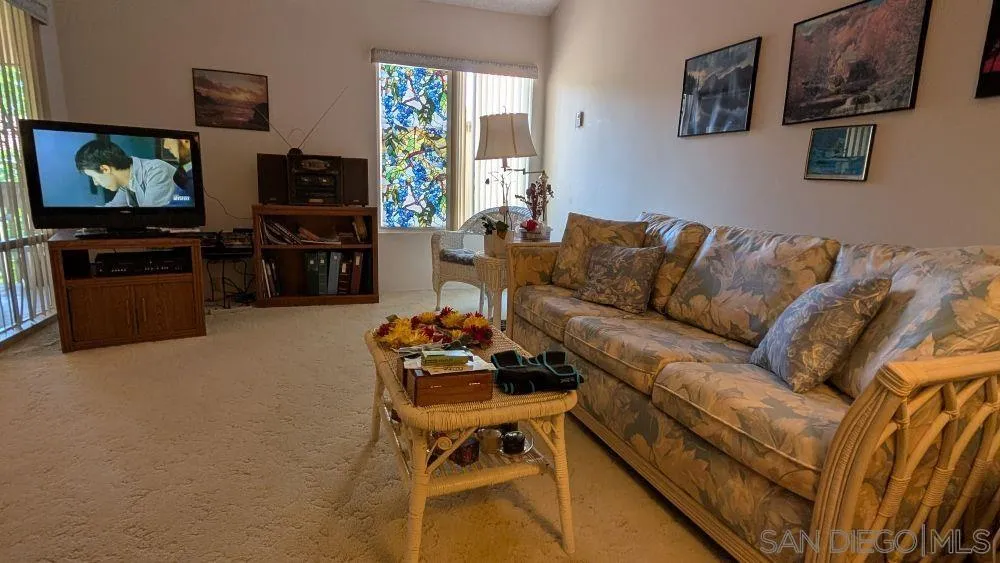 https://cdn.realtyfeed.com/cdn/127/260018912/1c3c62605719fa8dbf06bdcb2b515893.webp
