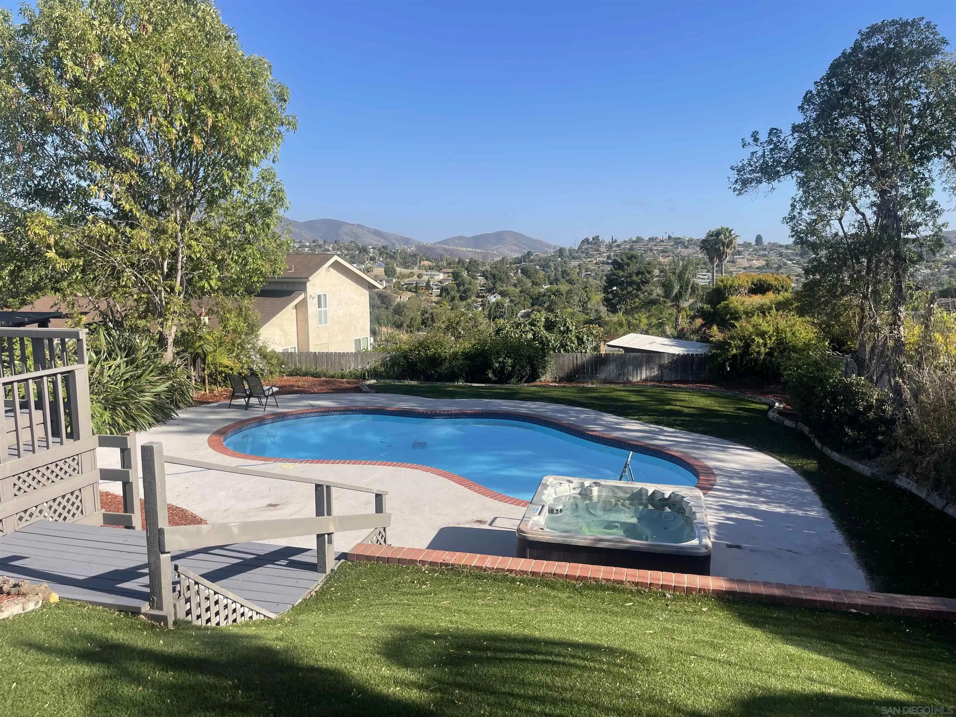 https://cdn.realtyfeed.com/cdn/127/260018921/11416dc79a8c68191497c626b7e0acd7.webp