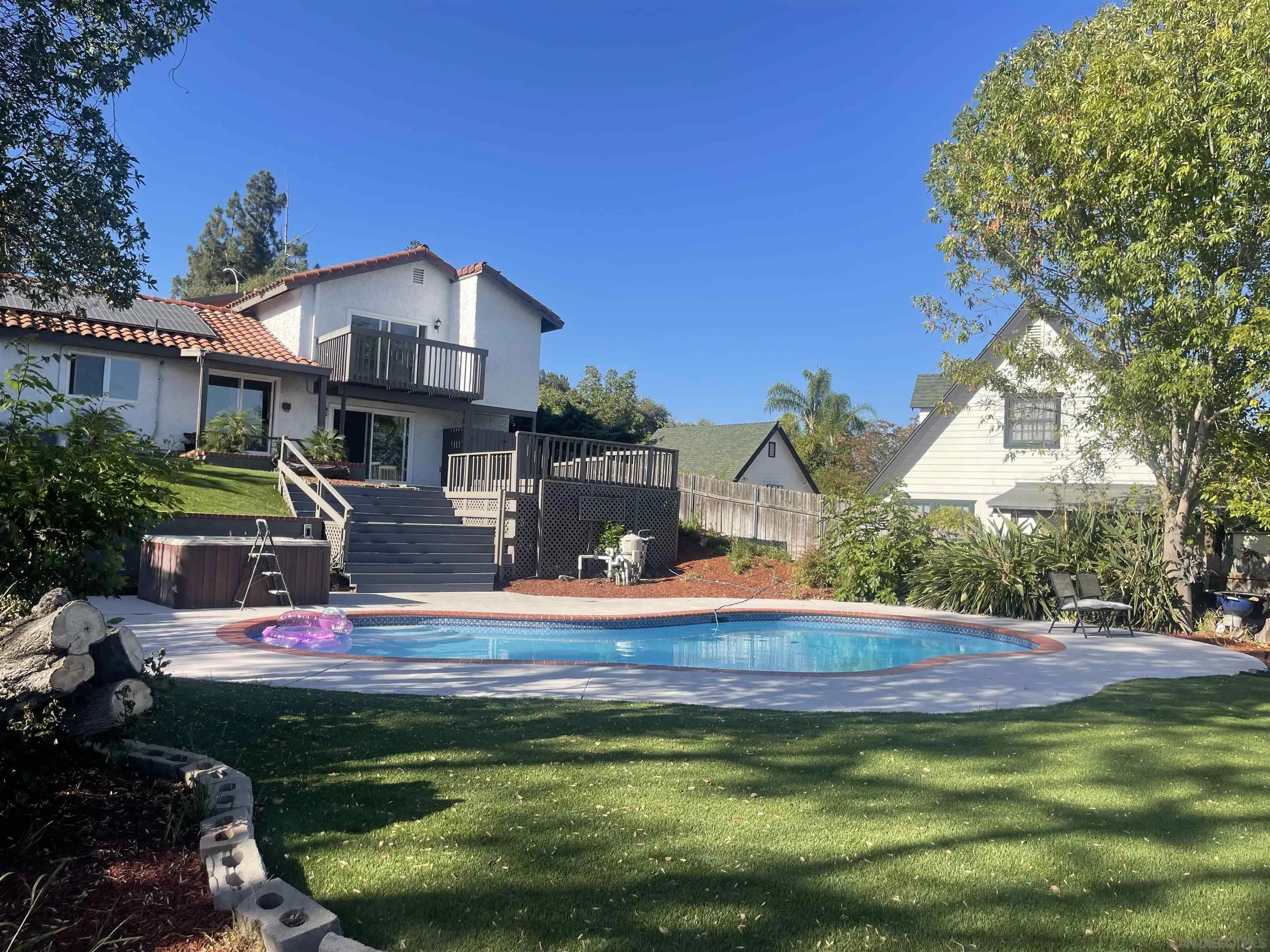 https://cdn.realtyfeed.com/cdn/127/260018921/8042cb24c7018b5302859d3255e7704f.webp