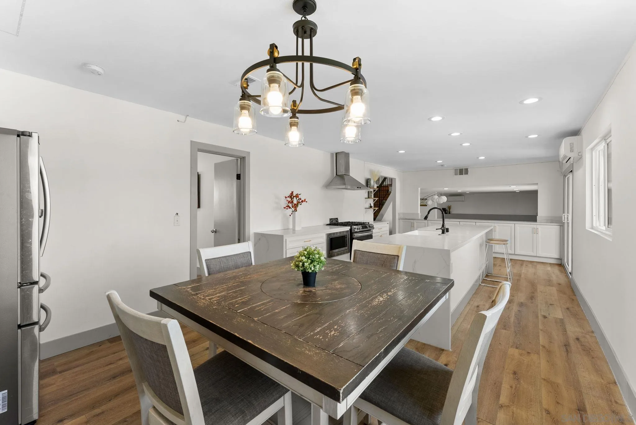 https://cdn.realtyfeed.com/cdn/127/260018921/b6105322867894914893ec0841f5eb2f.webp