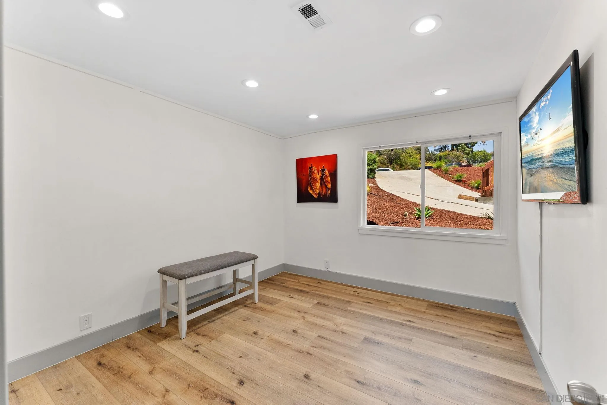 https://cdn.realtyfeed.com/cdn/127/260018921/da6089414b31e0bdbf4facd0e6bdb88c.webp