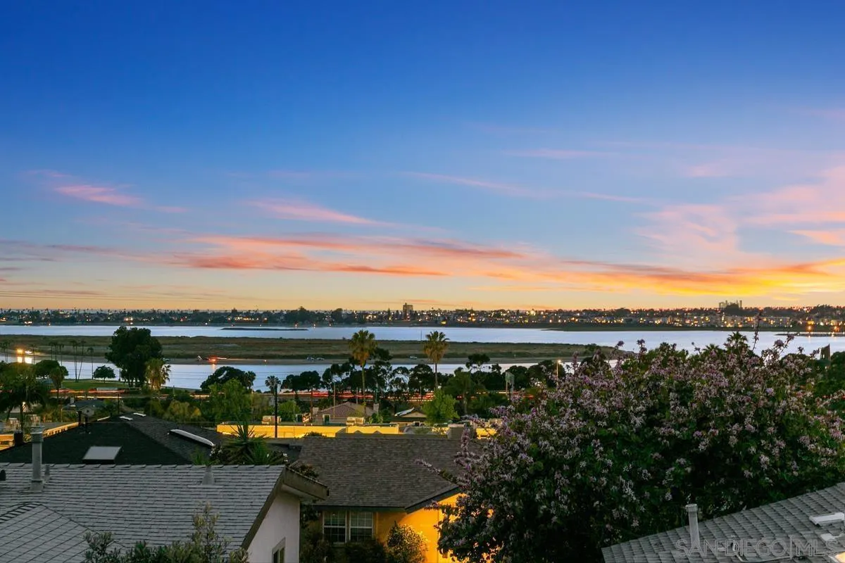 2435 Frankfort, San Diego, CA 92110 - Main photo, San Diego, CA
