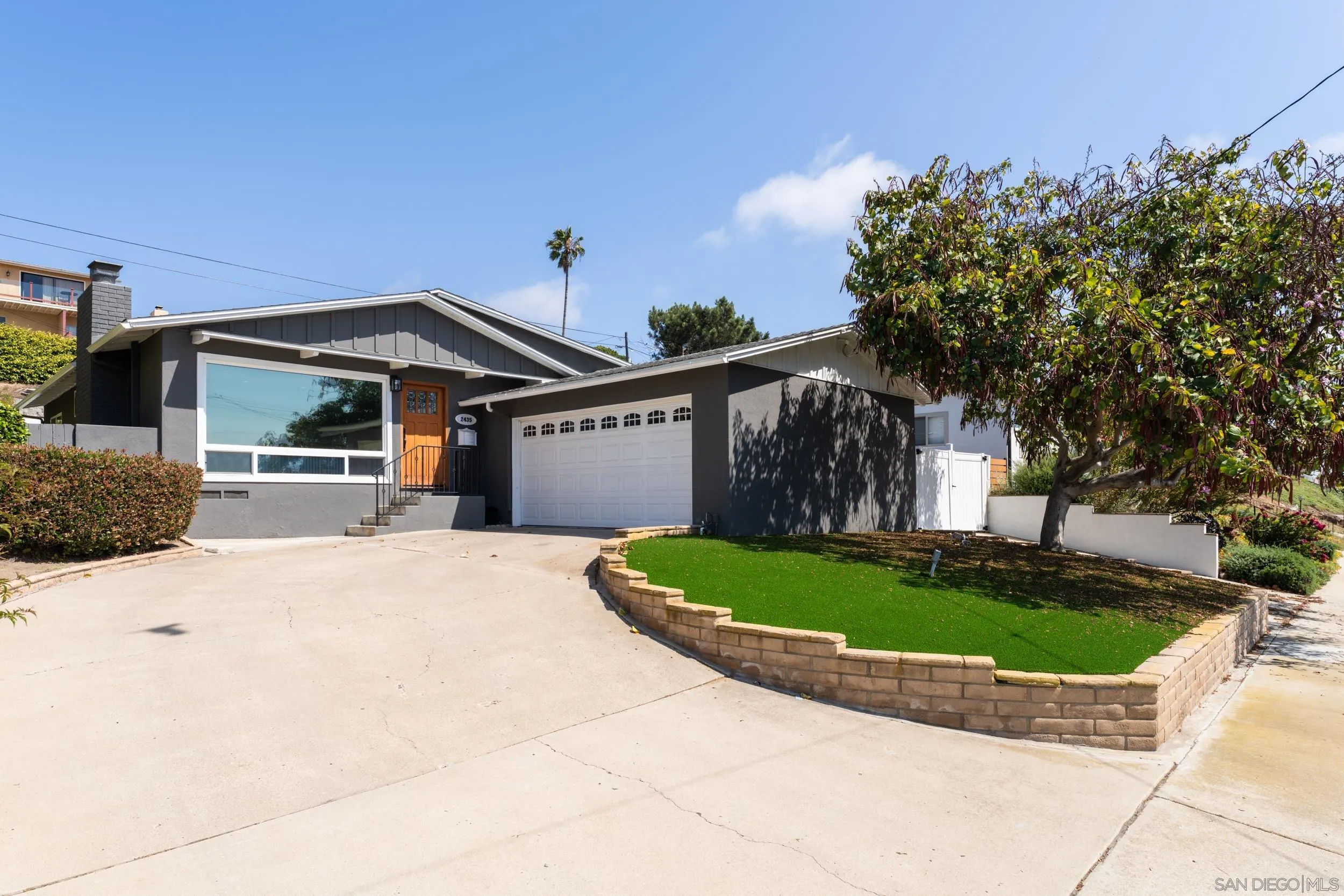 2435 Frankfort, San Diego, CA 92110 - Photo 2 of 33, San Diego, CA