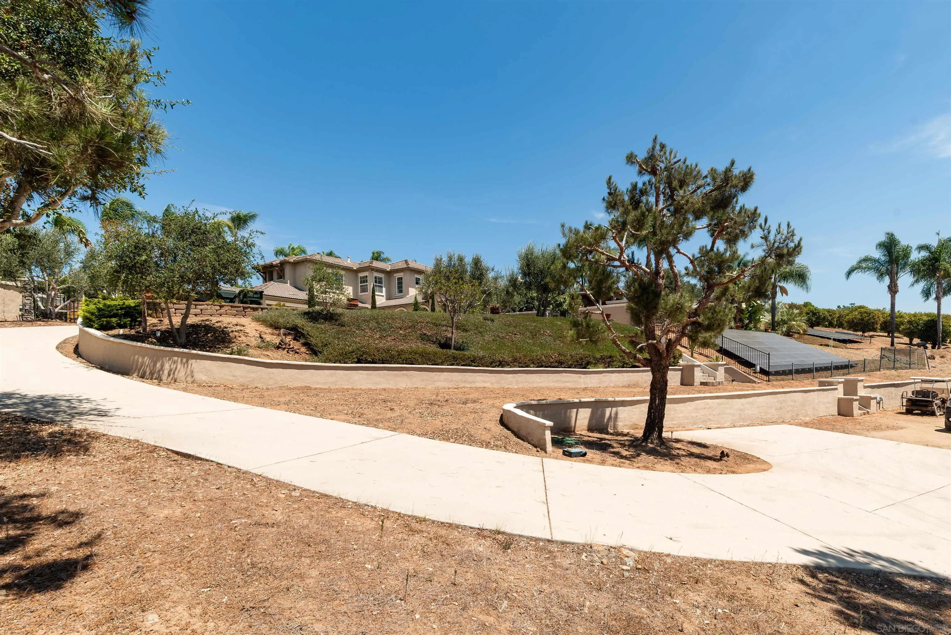 https://cdn.realtyfeed.com/cdn/127/260018926/10f71b58f6eae9eafeed3a9833540ca7.webp