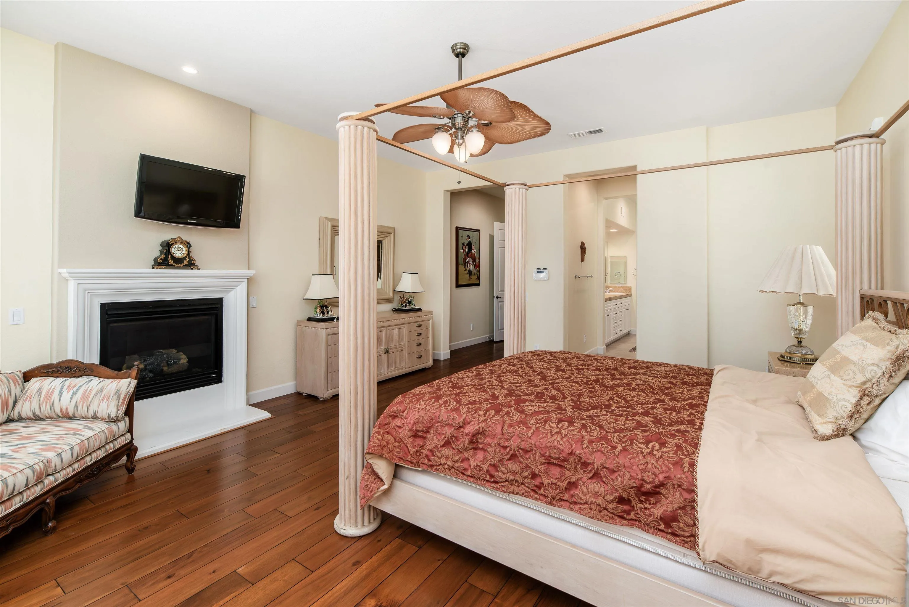 https://cdn.realtyfeed.com/cdn/127/260018926/13653f791ccccf32776b810db54d6b74.webp