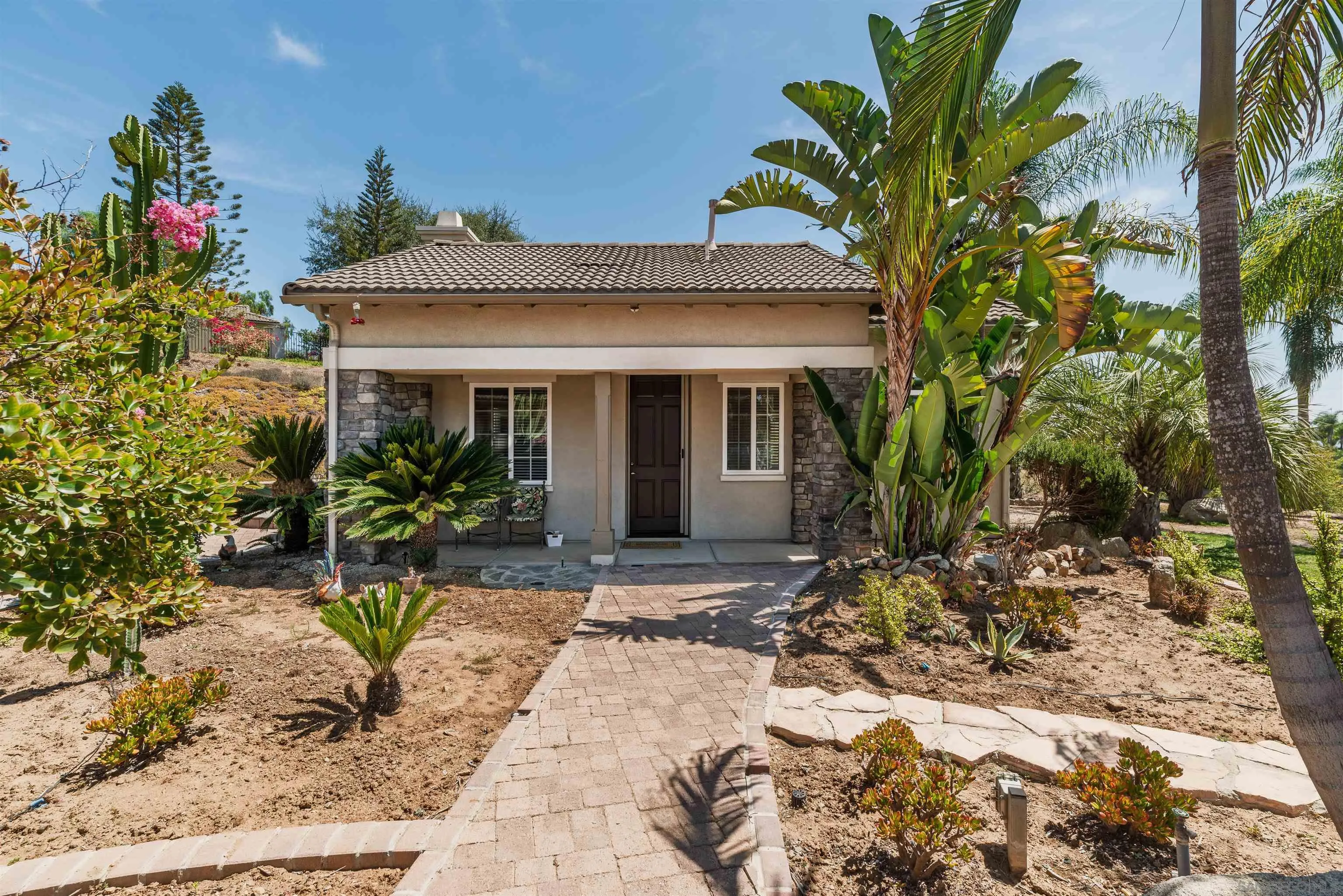 https://cdn.realtyfeed.com/cdn/127/260018926/6807b0735e3f0630733380478b2b68a4.webp
