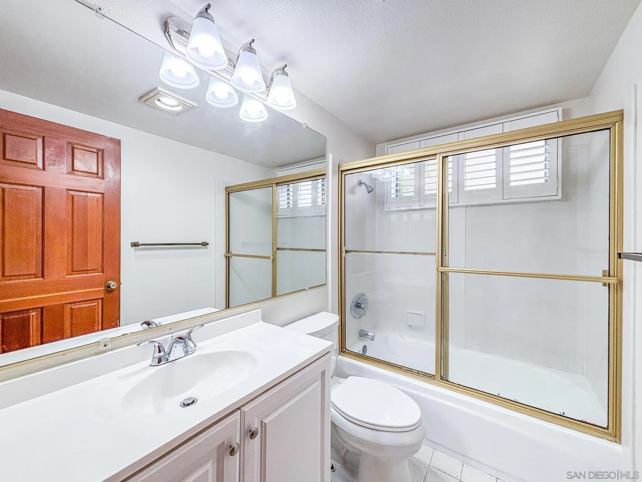 Photo #12: 260018929 Listing: Photo #12