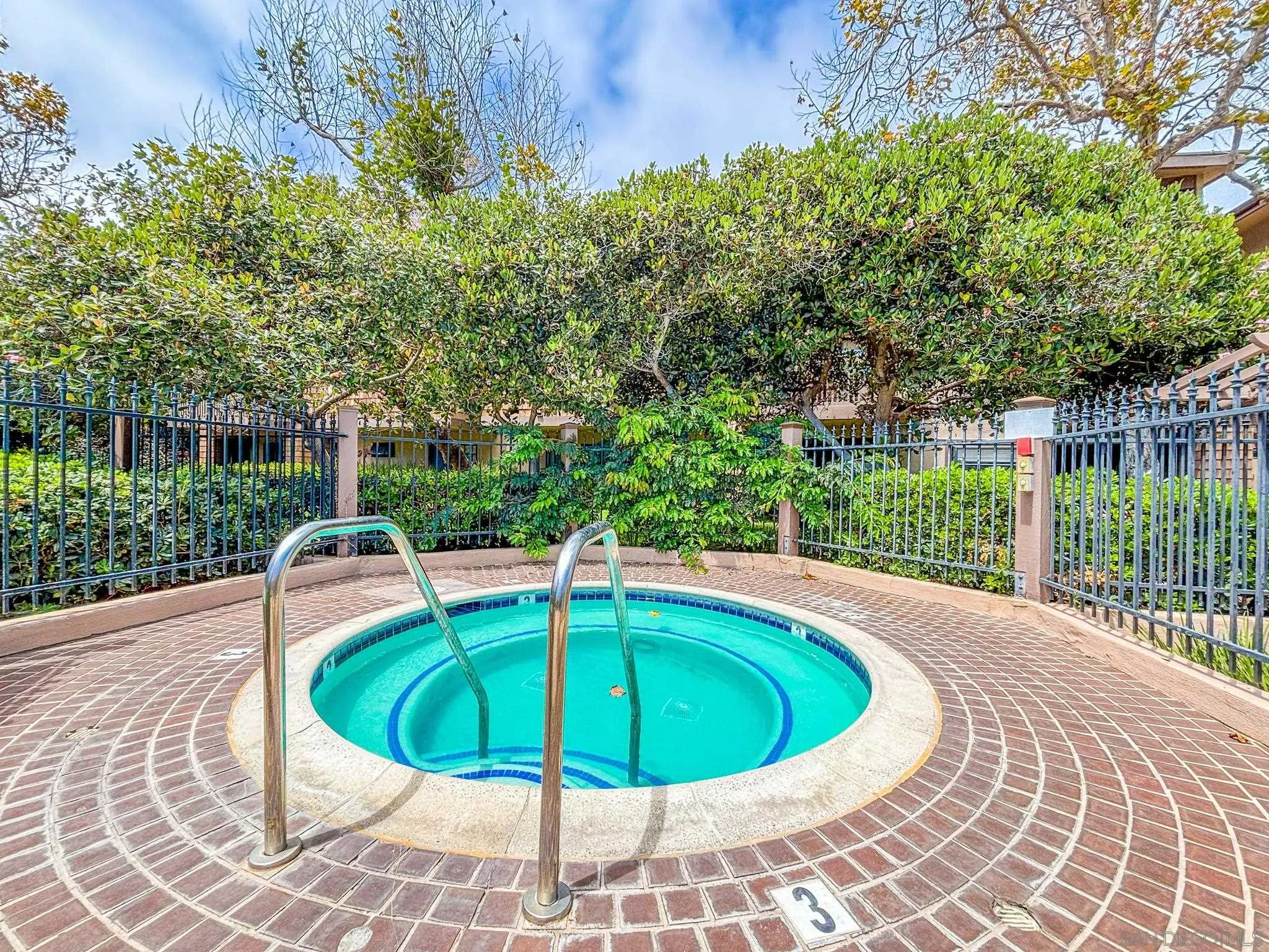 Photo #28: 260018929 Listing: Photo #28