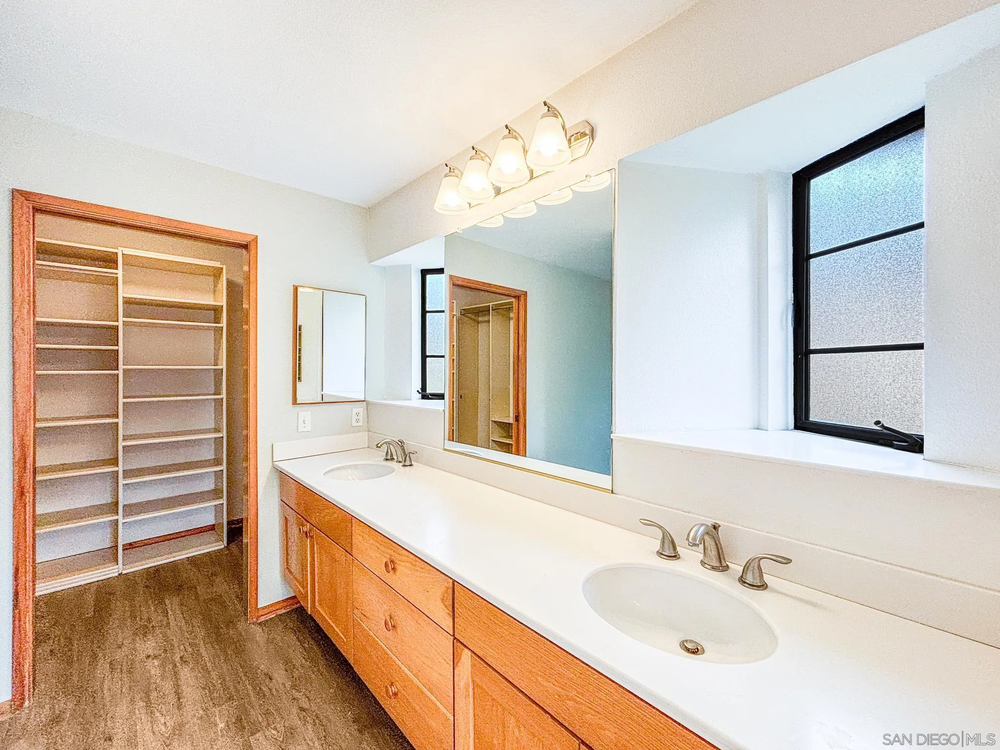 Photo #20: 260018929 Listing: Photo #20