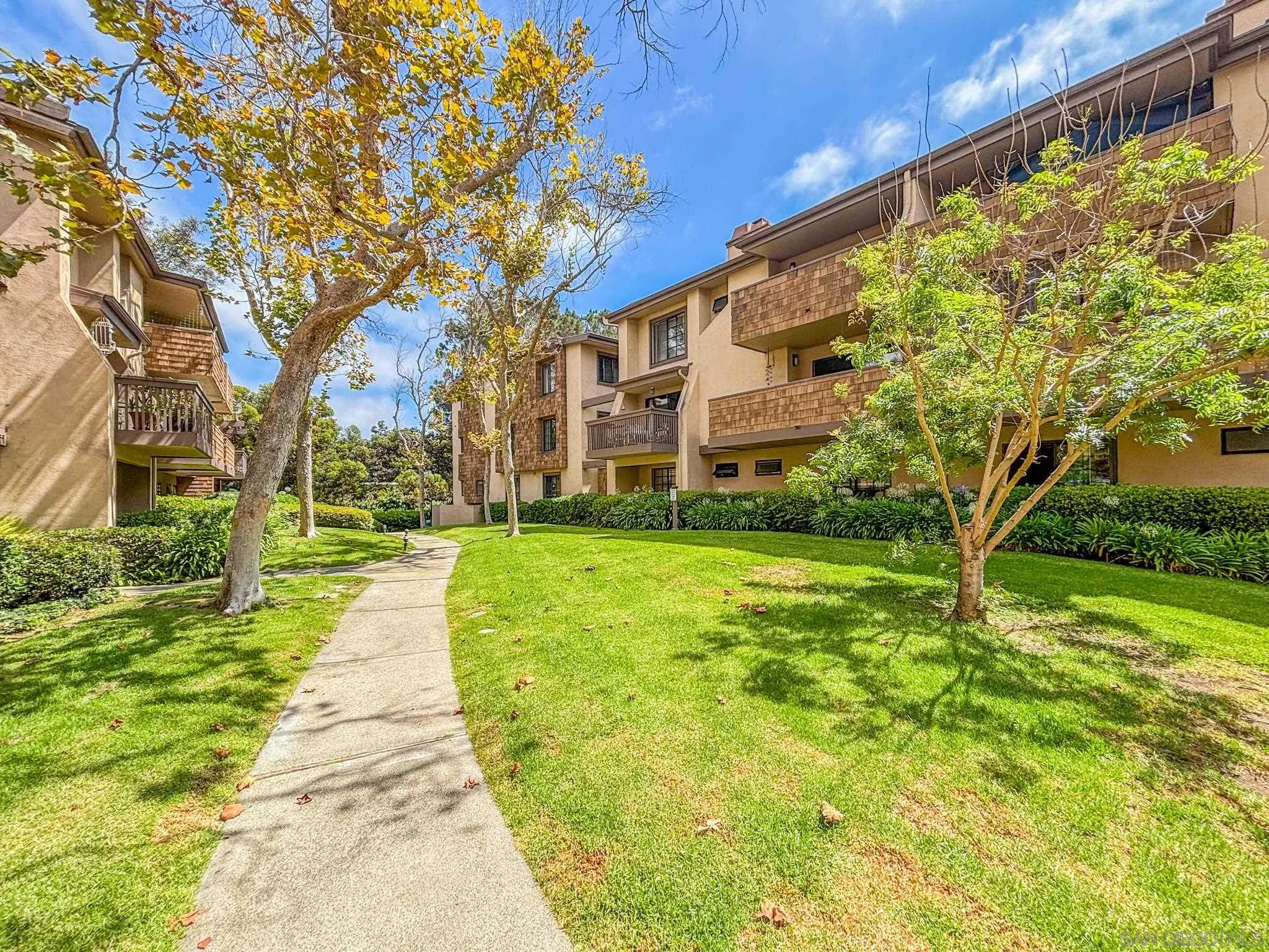 8880 Villa La Jolla Unit 205, La Jolla, CA 92037 - Photo 2 of 33, La Jolla, CA
