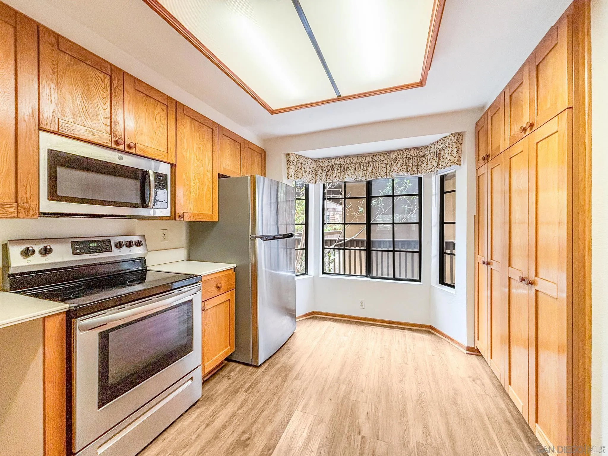 Photo #6: 260018929 Listing: Photo #6