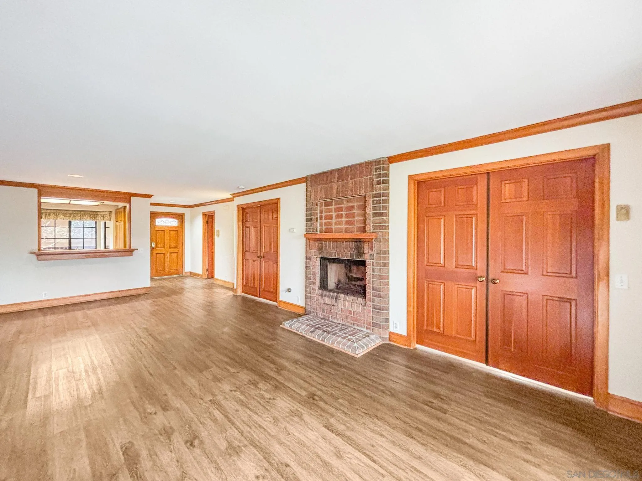 Photo #23: 260018929 Listing: Photo #23