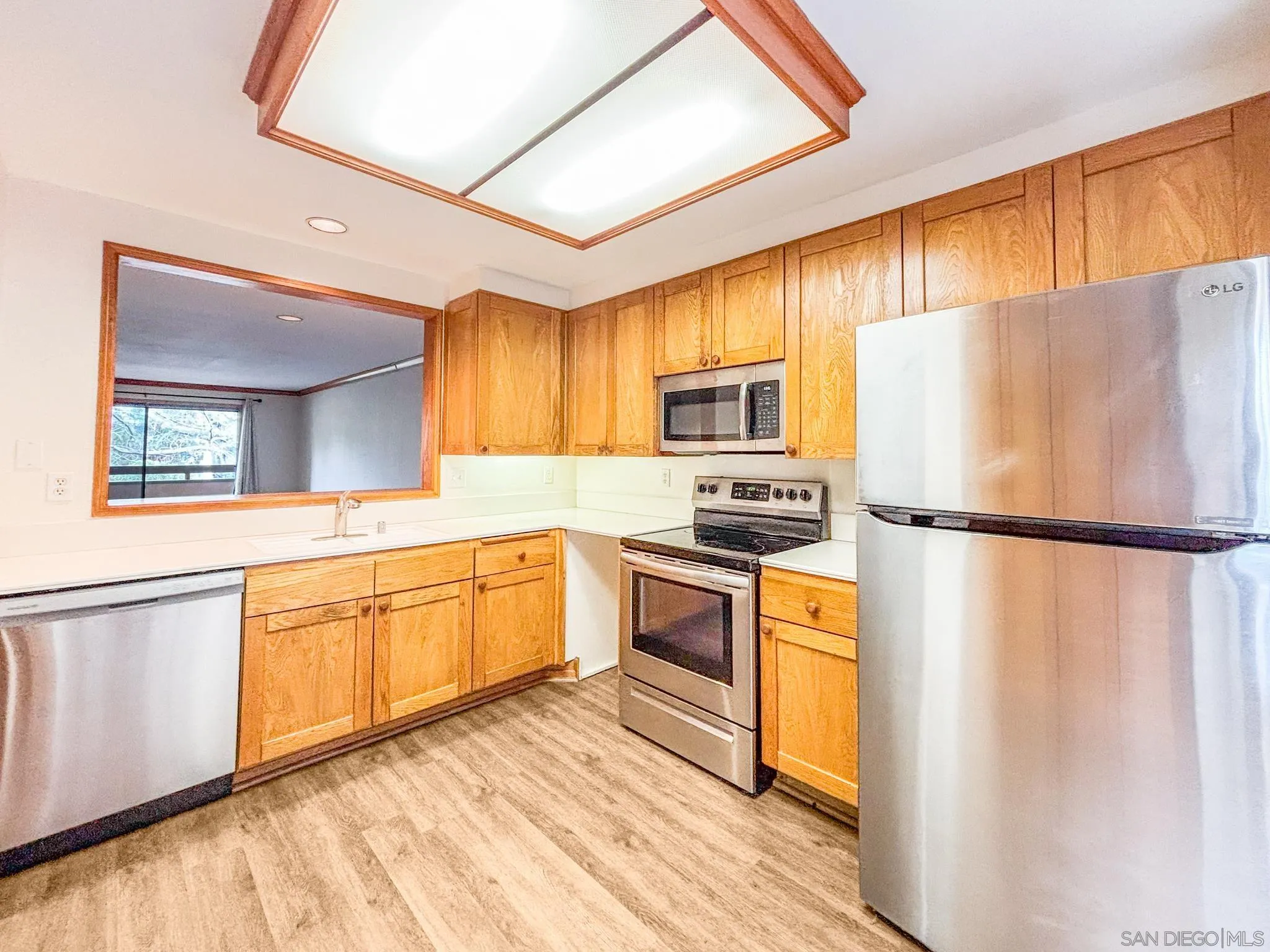 8880 Villa La Jolla Unit 205, La Jolla, CA 92037 - Photo 5 of 33, La Jolla, CA