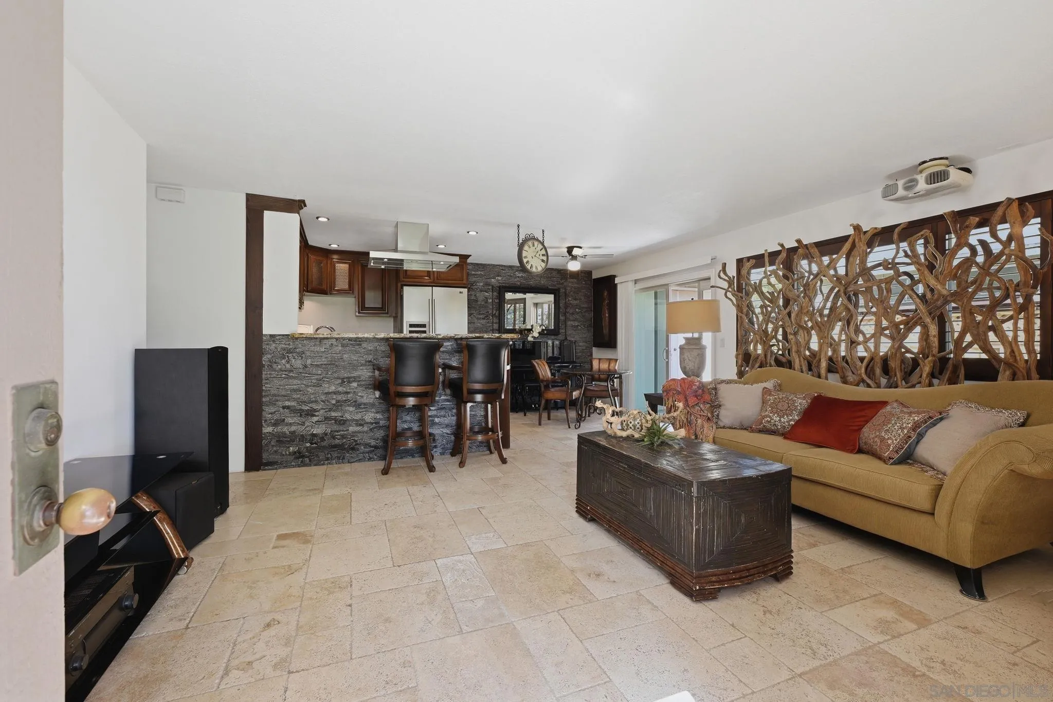 7061 Appian Dr Unit B, San Diego, CA 92139 - Photo 4 of 32, San Diego, CA