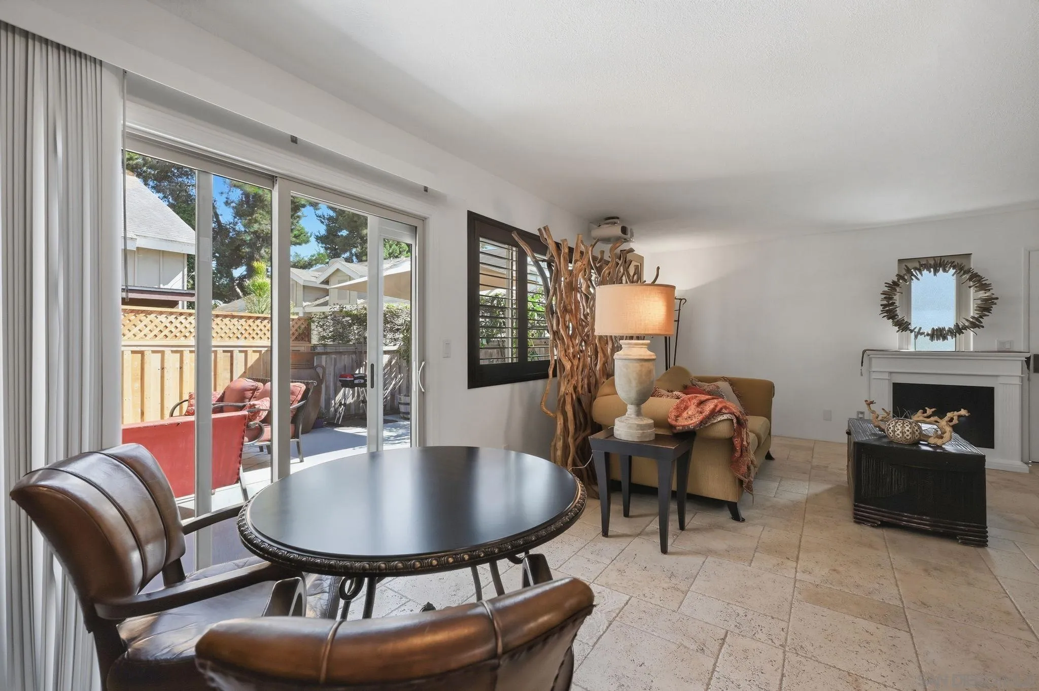Photo #8: 260018930 Listing: Photo #8