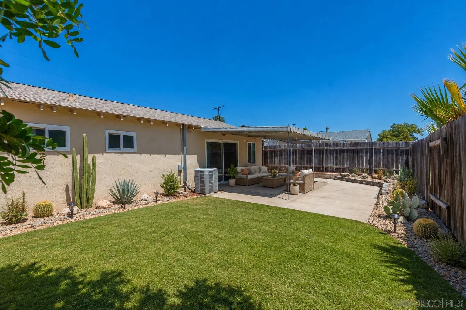 https://cdn.realtyfeed.com/cdn/127/260018932/64713fbe8f59167f8d416690471be3cc.webp
