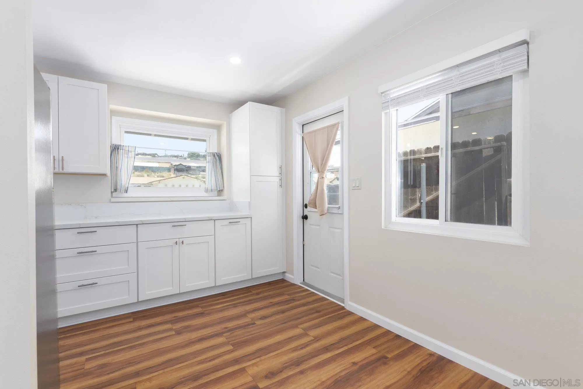 https://cdn.realtyfeed.com/cdn/127/260018932/a9ed3f0de44311a3ee52c3f11a506fba.webp