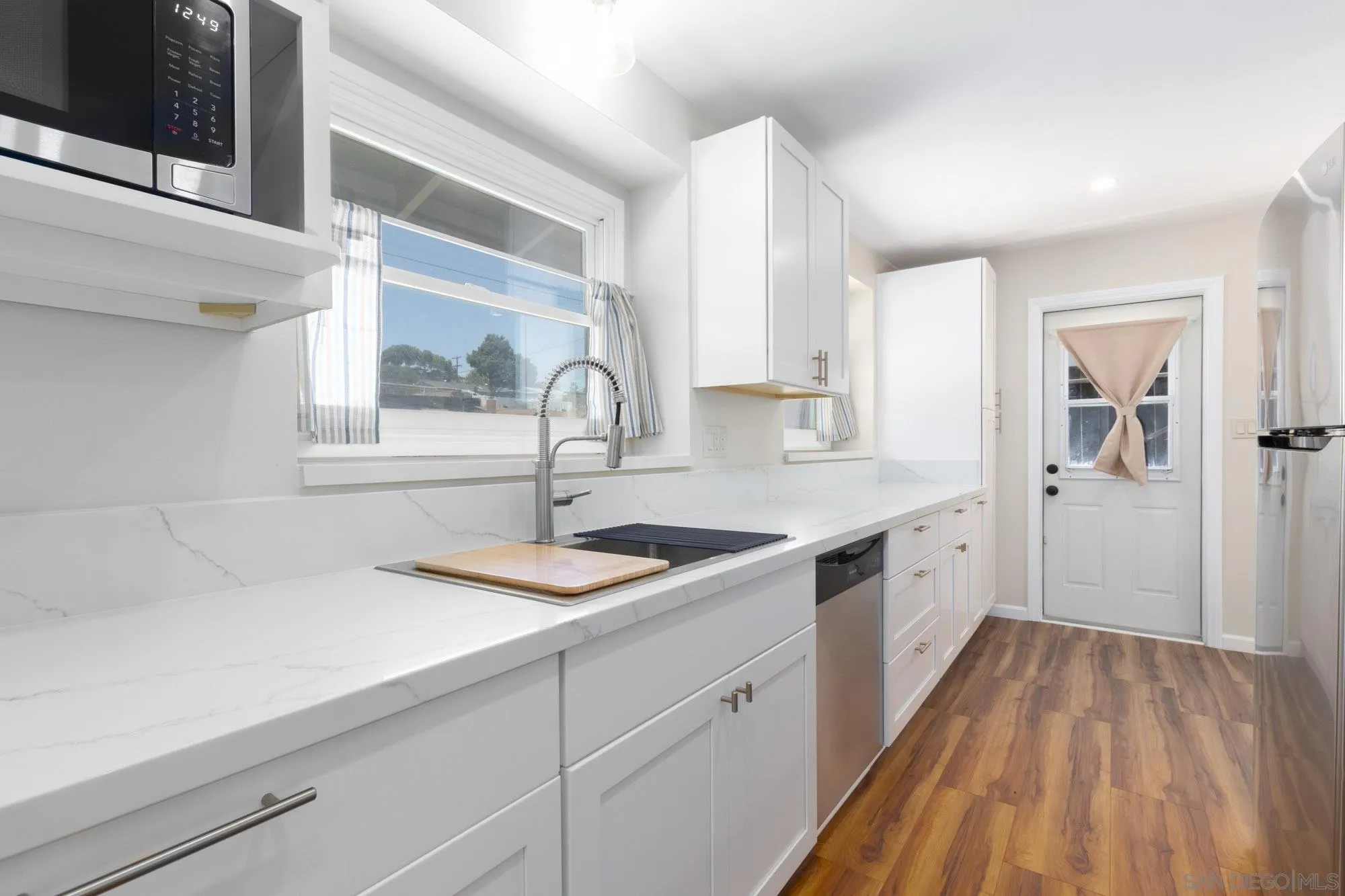 https://cdn.realtyfeed.com/cdn/127/260018932/cbb349e7cbe8b1009cc248b538670fa6.webp