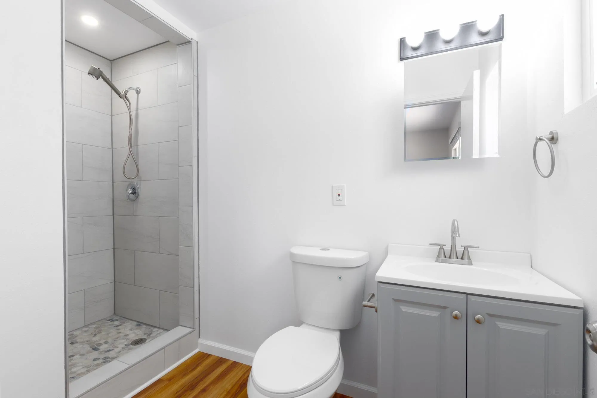https://cdn.realtyfeed.com/cdn/127/260018932/e379d2ef5e3eb41aa1809c4806a622ec.webp