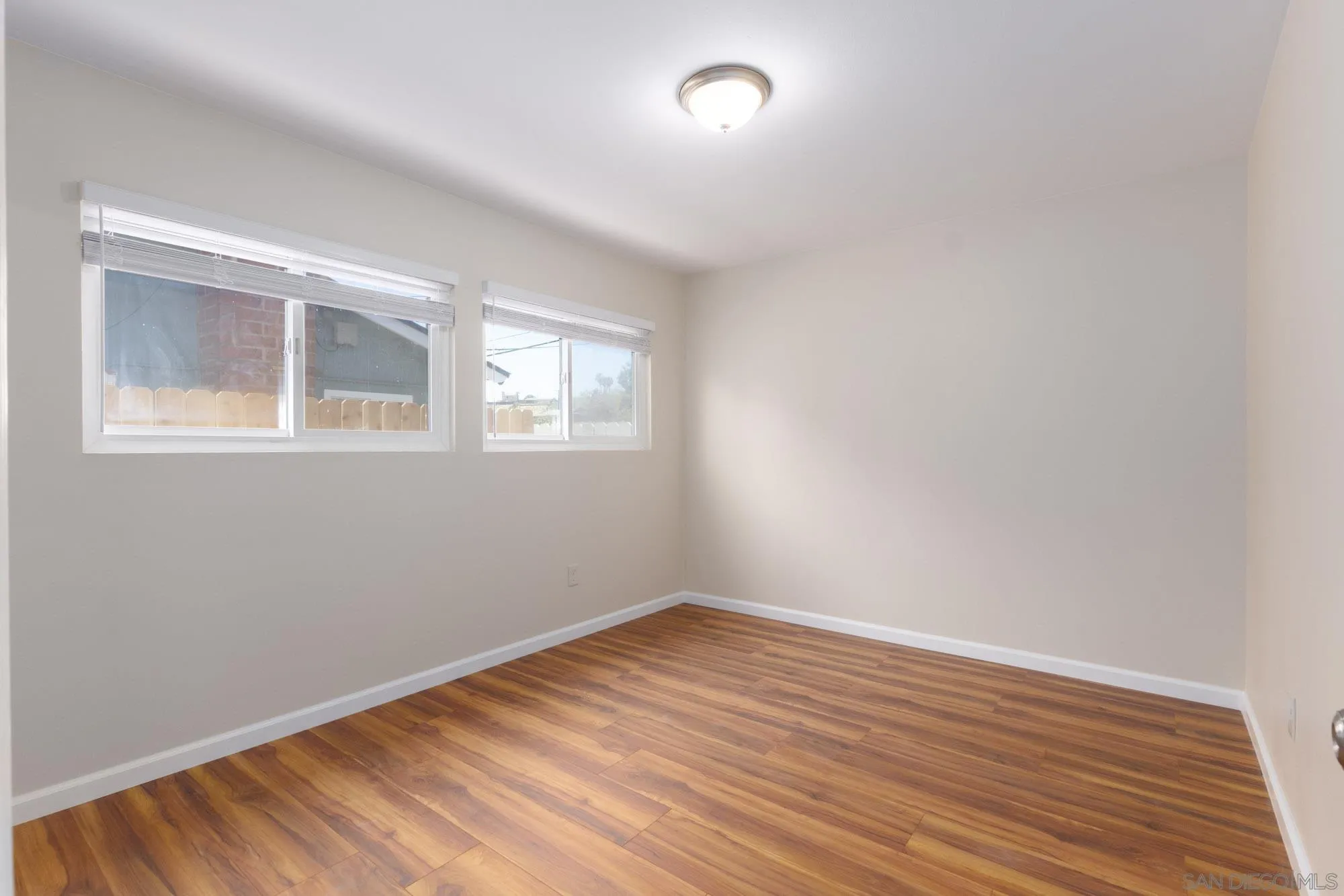 https://cdn.realtyfeed.com/cdn/127/260018932/fd9d55717ca65a93e0cb30b3777150c7.webp