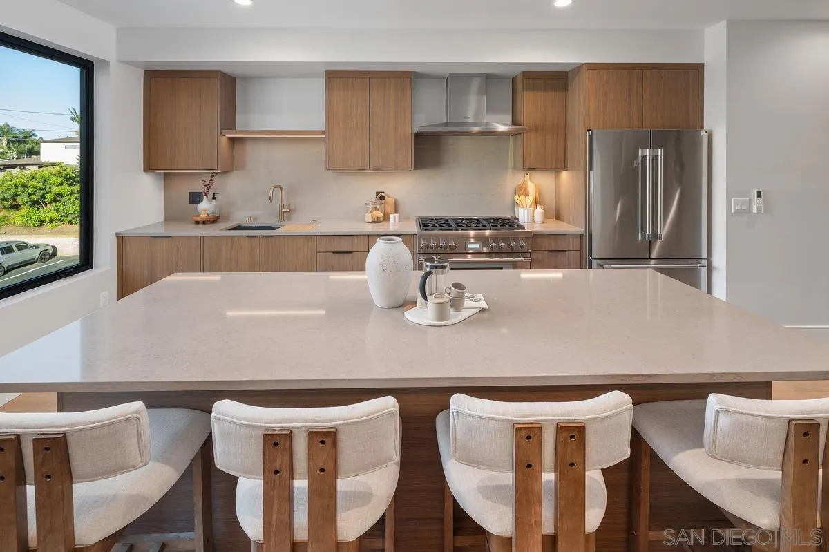Photo #14: 260018934 Listing: Photo #14