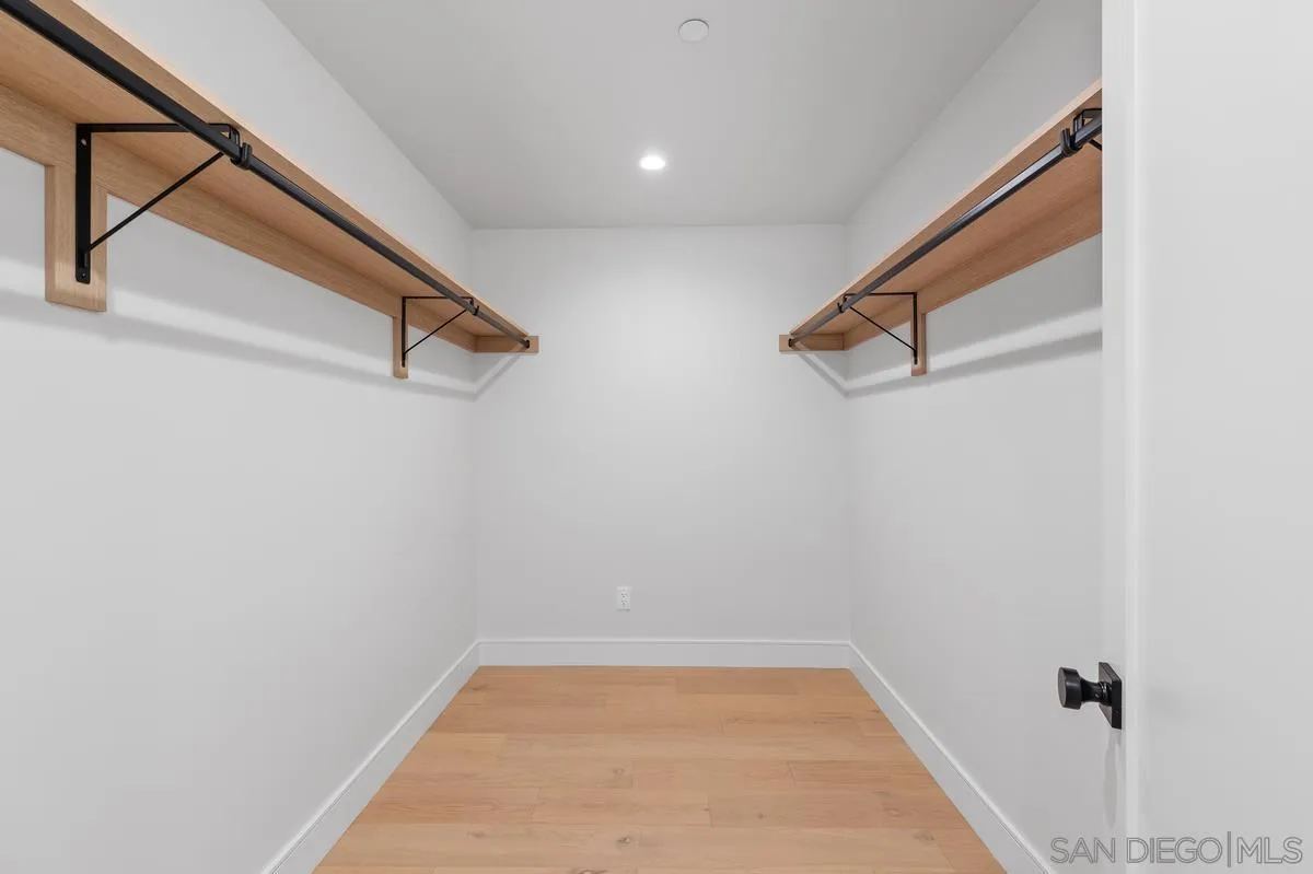 Photo #31: 260018934 Listing: Photo #31