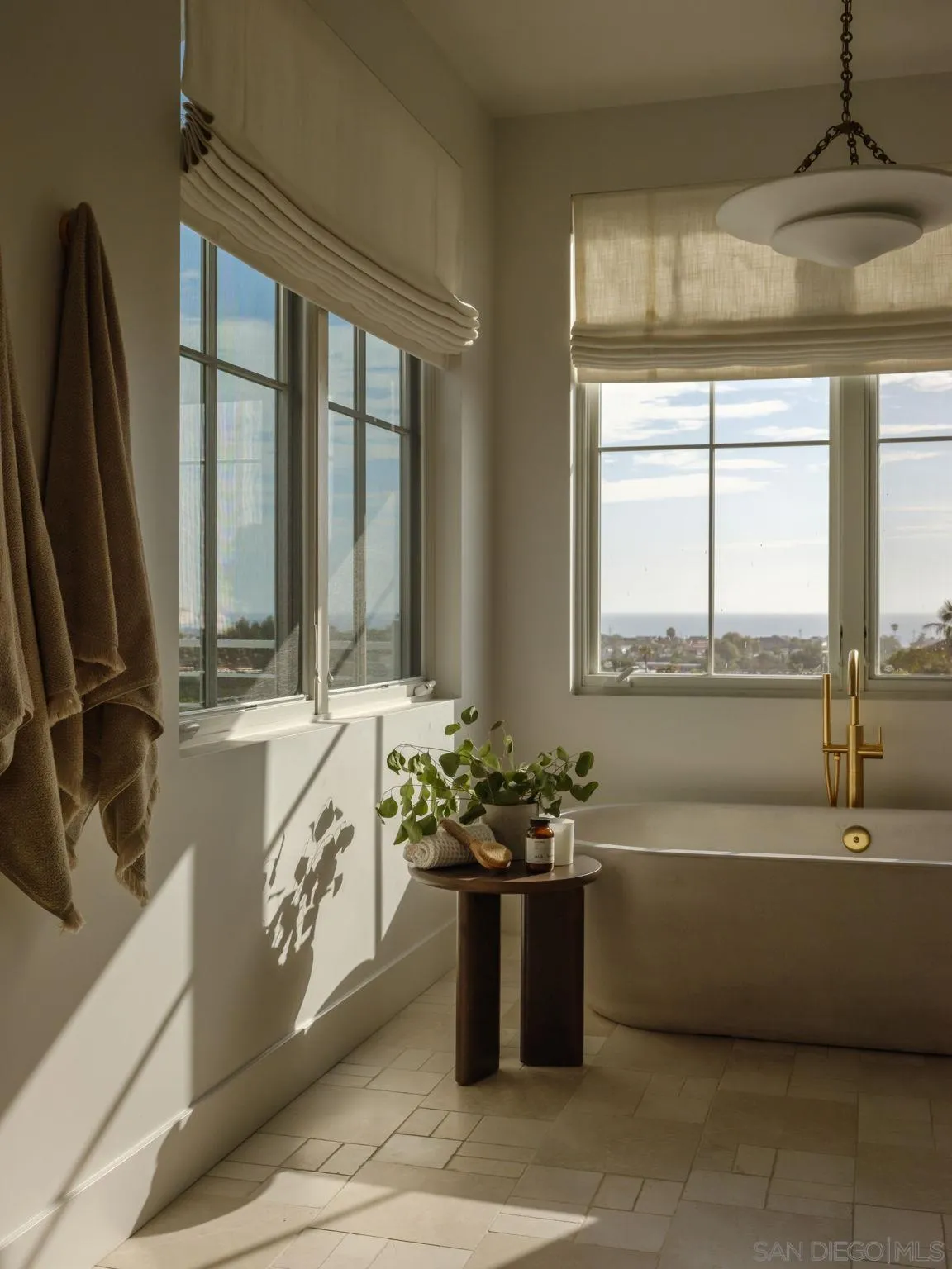 https://cdn.realtyfeed.com/cdn/127/260018936/09c34385dbc5f6bc2199ad5beb6d9e2b.webp