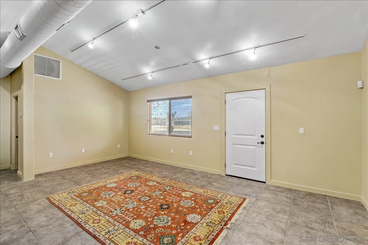 5461 Rainbow Creek, Fallbrook, CA 92028 - Photo 5 of 36, Fallbrook, CA