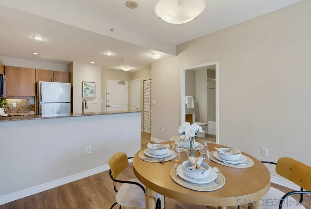 Photo #11: 260018942 Listing: Photo #11
