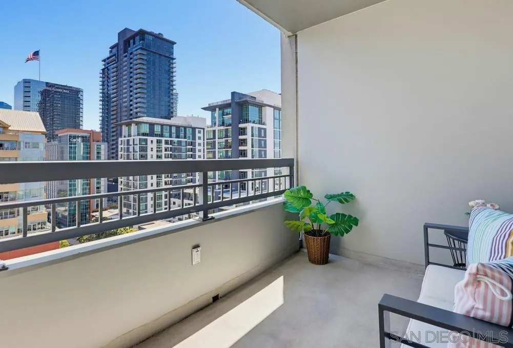 Photo #15: 260018942 Listing: Photo #15