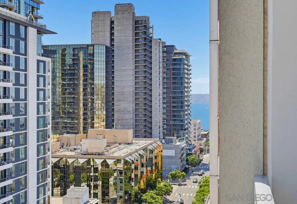 Photo #19: 260018942 Listing: Photo #19