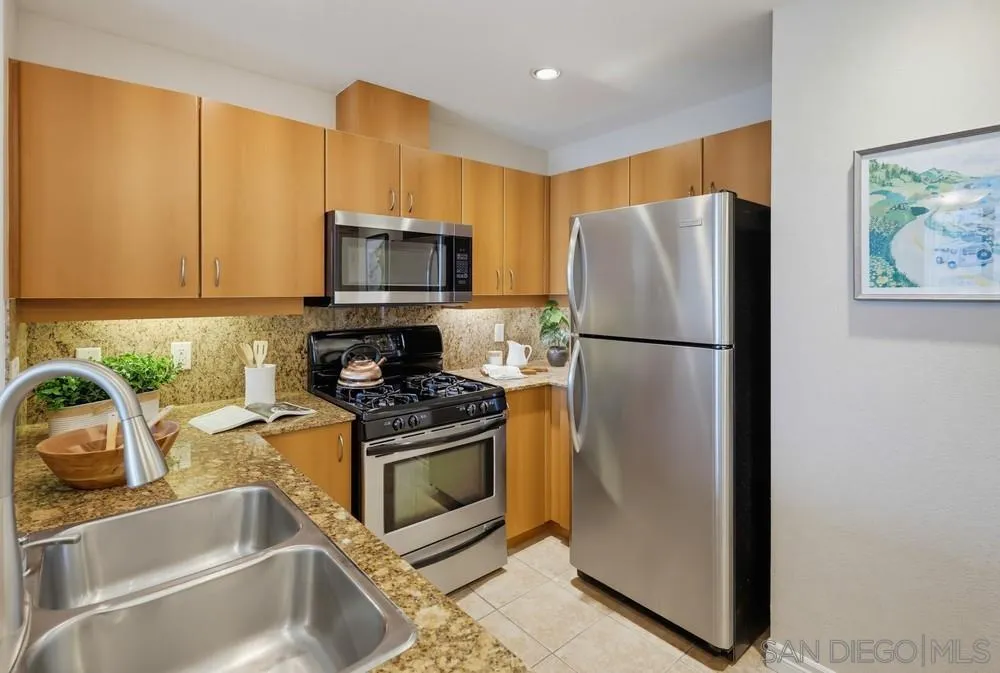 Photo #13: 260018942 Listing: Photo #13