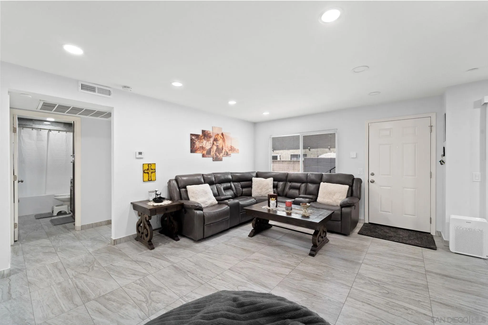 Photo #15: 260018955 Listing: Photo #15