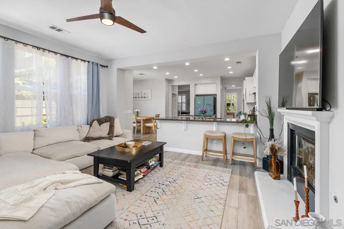https://cdn.realtyfeed.com/cdn/127/260018963/7f4c569ef8c4cbeed8c1649dcf4fc700.webp