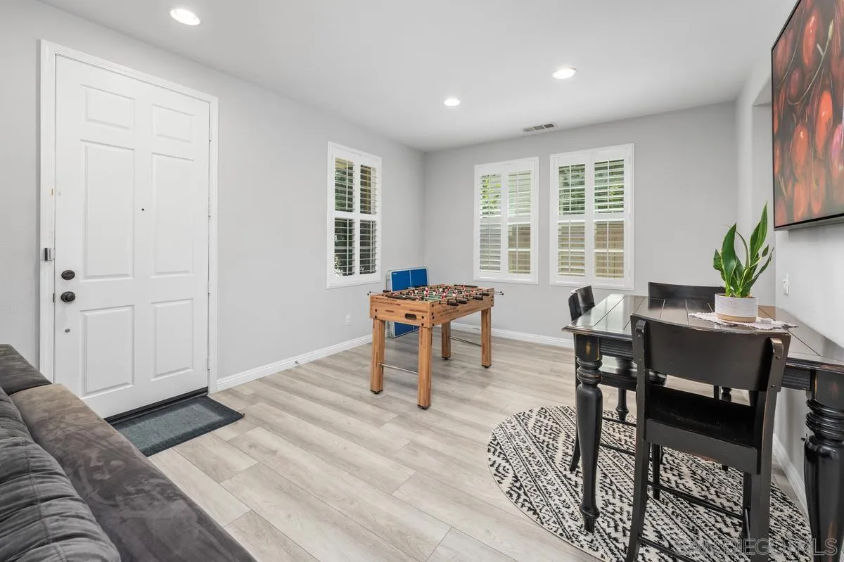 https://cdn.realtyfeed.com/cdn/127/260018963/814355d72843265f821096daf81ab069.webp