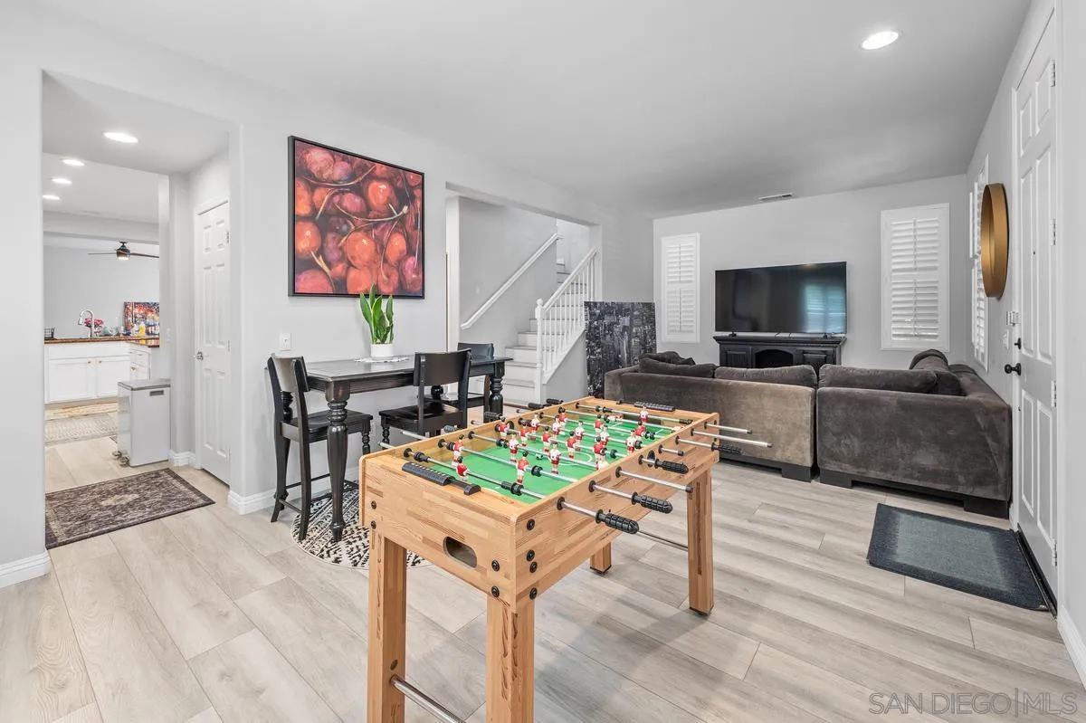 https://cdn.realtyfeed.com/cdn/127/260018963/dc668669b614f853483715a32e6e9c27.webp